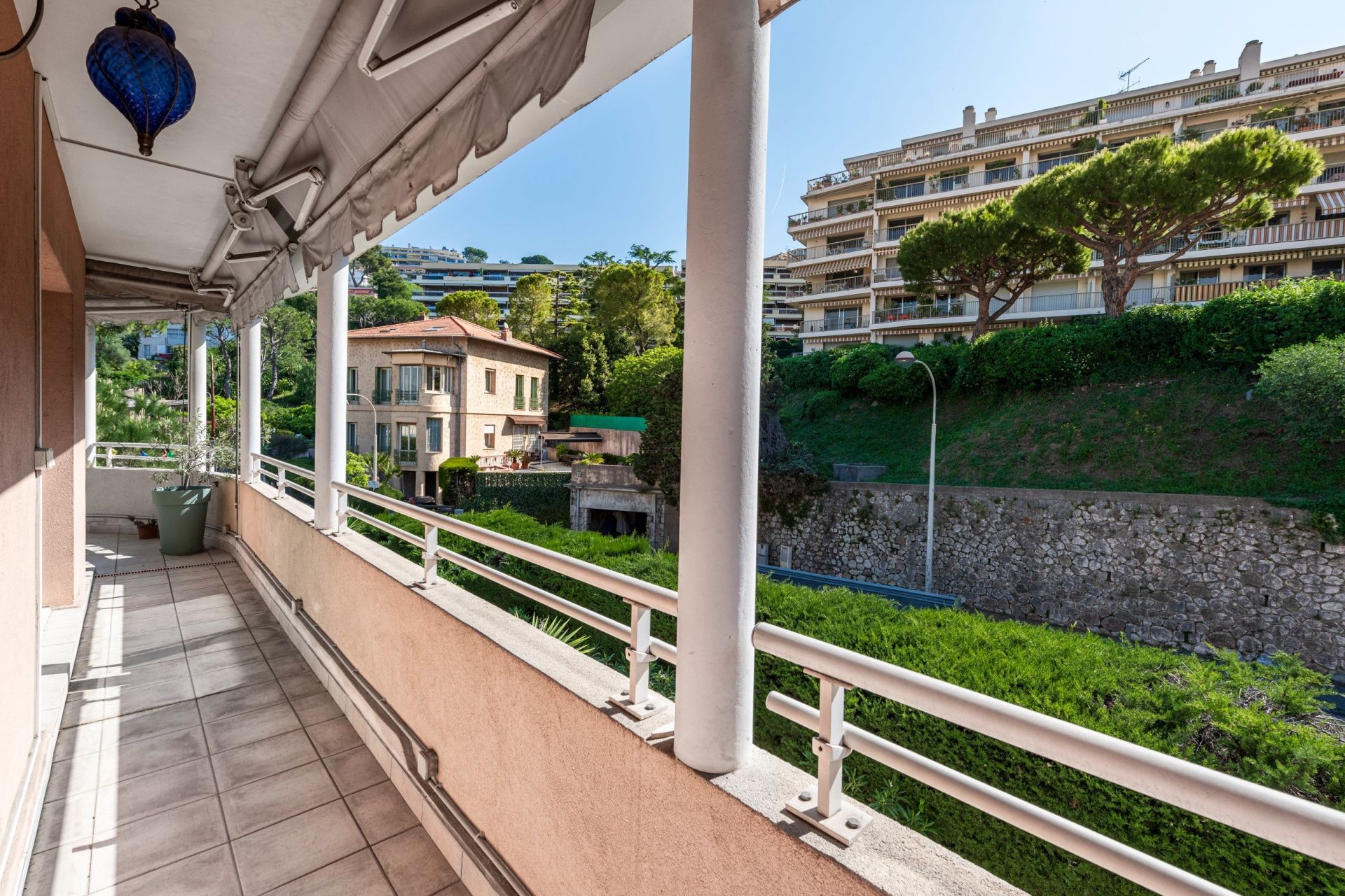 luxury apartment 3 Rooms for sale on NICE (06000)