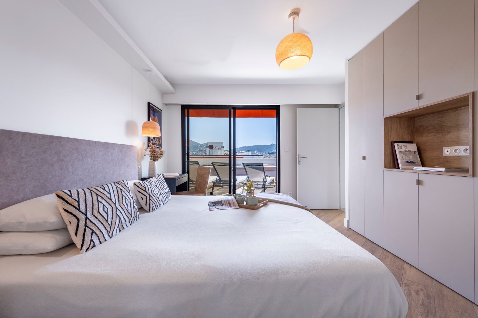 luxury apartment 3 Rooms for sale on NICE (06000)