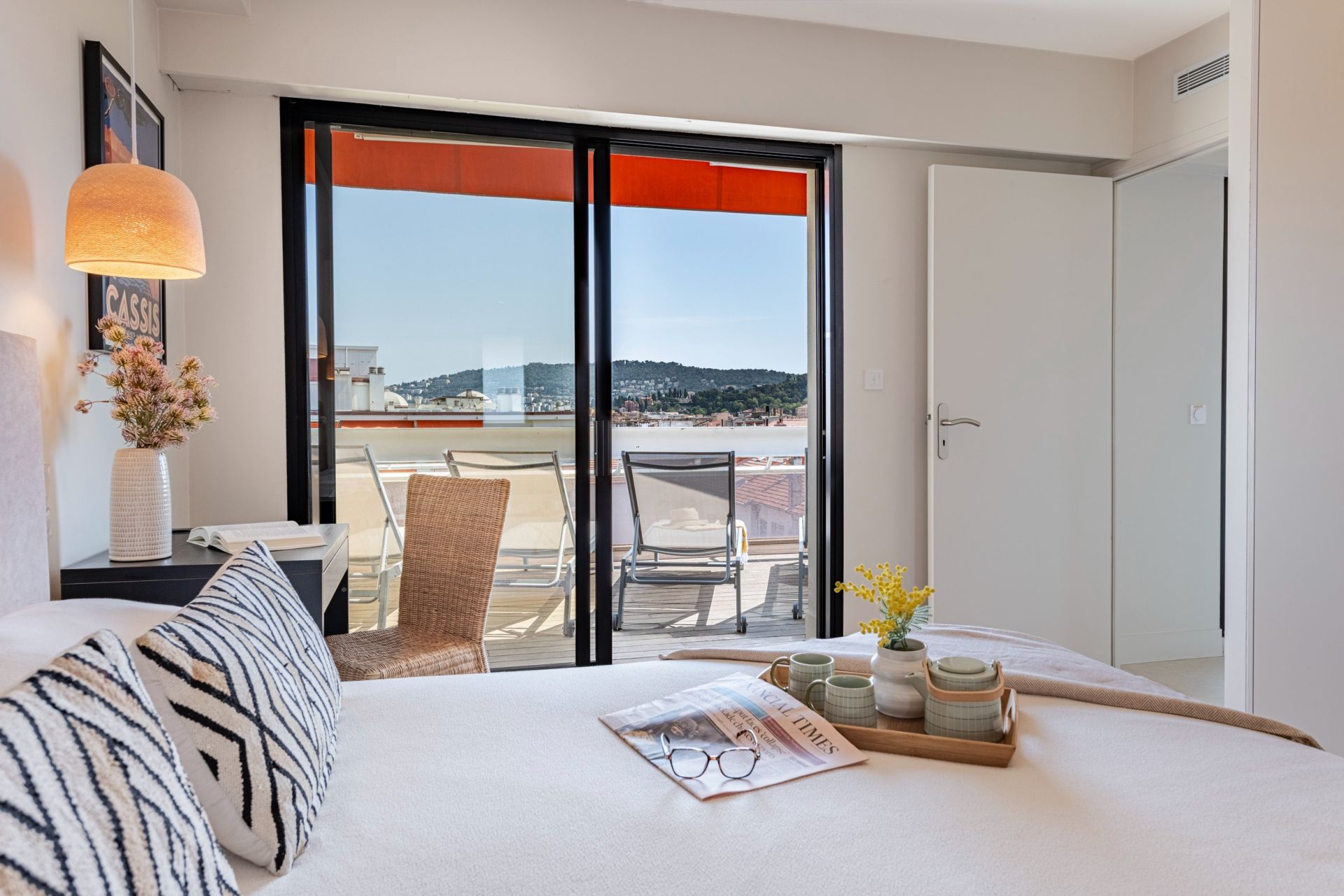 luxury apartment 3 Rooms for sale on NICE (06000)