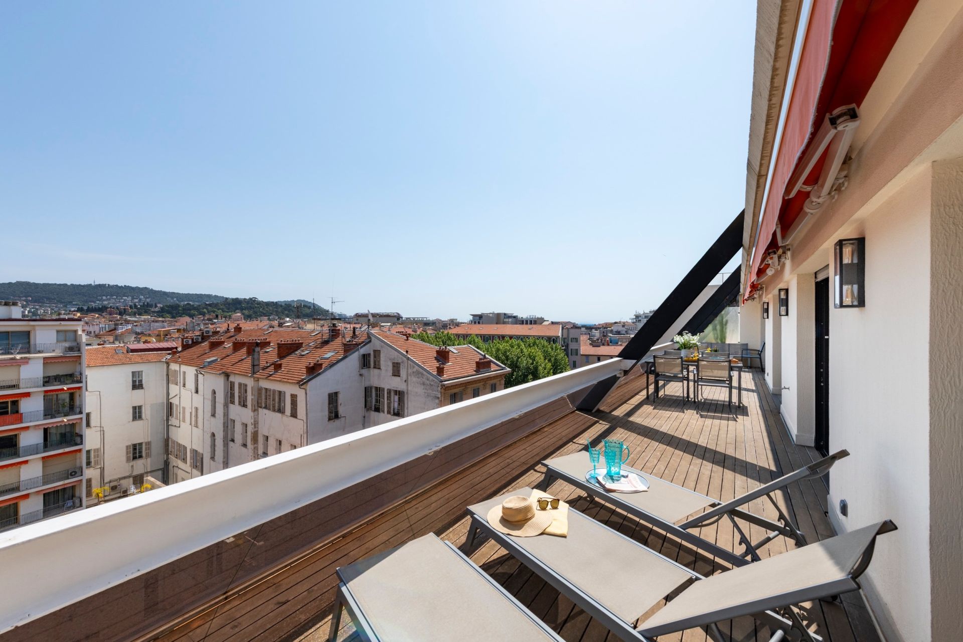 luxury apartment 3 Rooms for sale on NICE (06000)