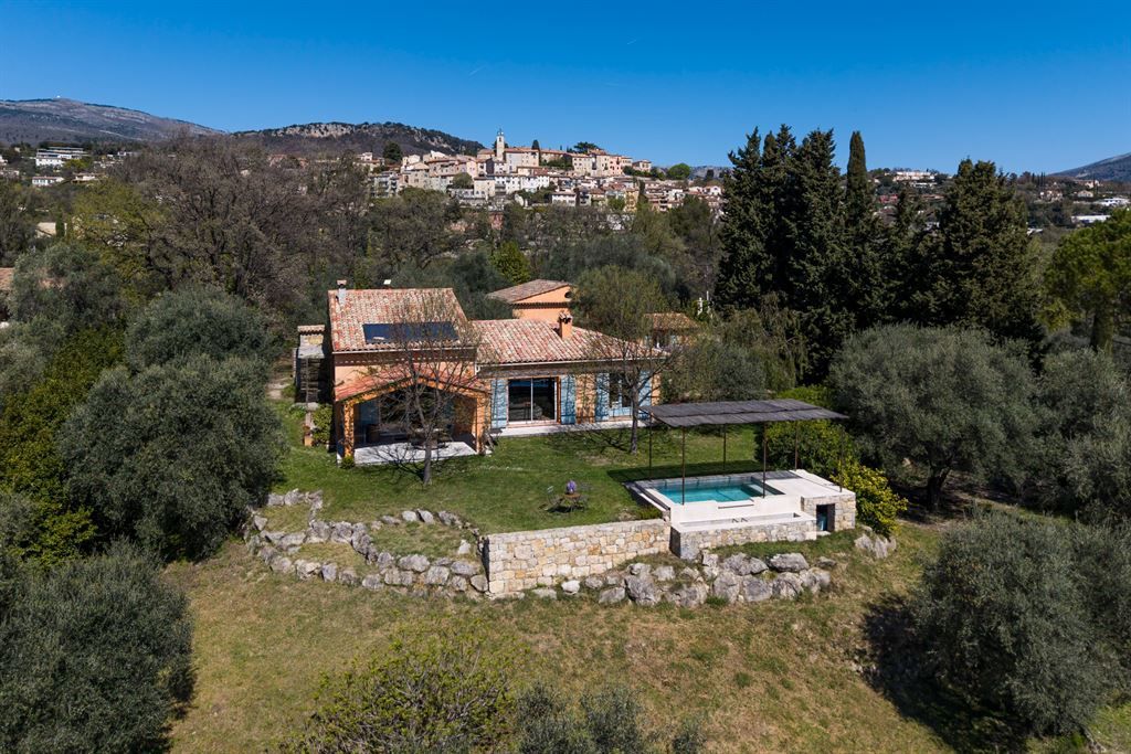 maison provençale de luxe 10 Pièces en vente sur CHATEAUNEUF GRASSE (06740)