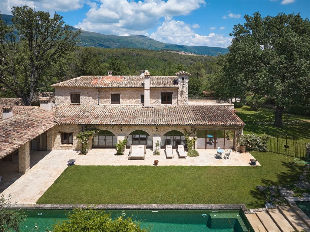 maison provençale de luxe 14 Pièces en vente sur ROQUEFORT LES PINS (06330)