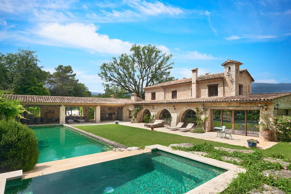 maison provençale de luxe 14 Pièces en vente sur ROQUEFORT LES PINS (06330)