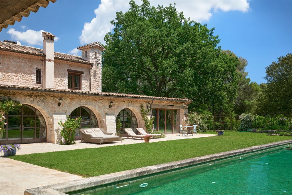 maison provençale de luxe 14 Pièces en vente sur ROQUEFORT LES PINS (06330)