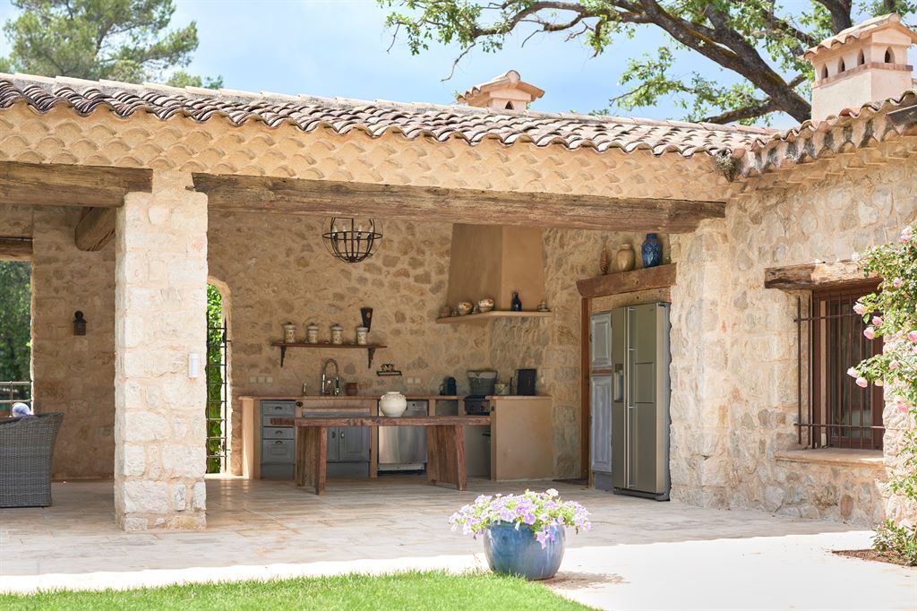 maison provençale de luxe 14 Pièces en vente sur ROQUEFORT LES PINS (06330)
