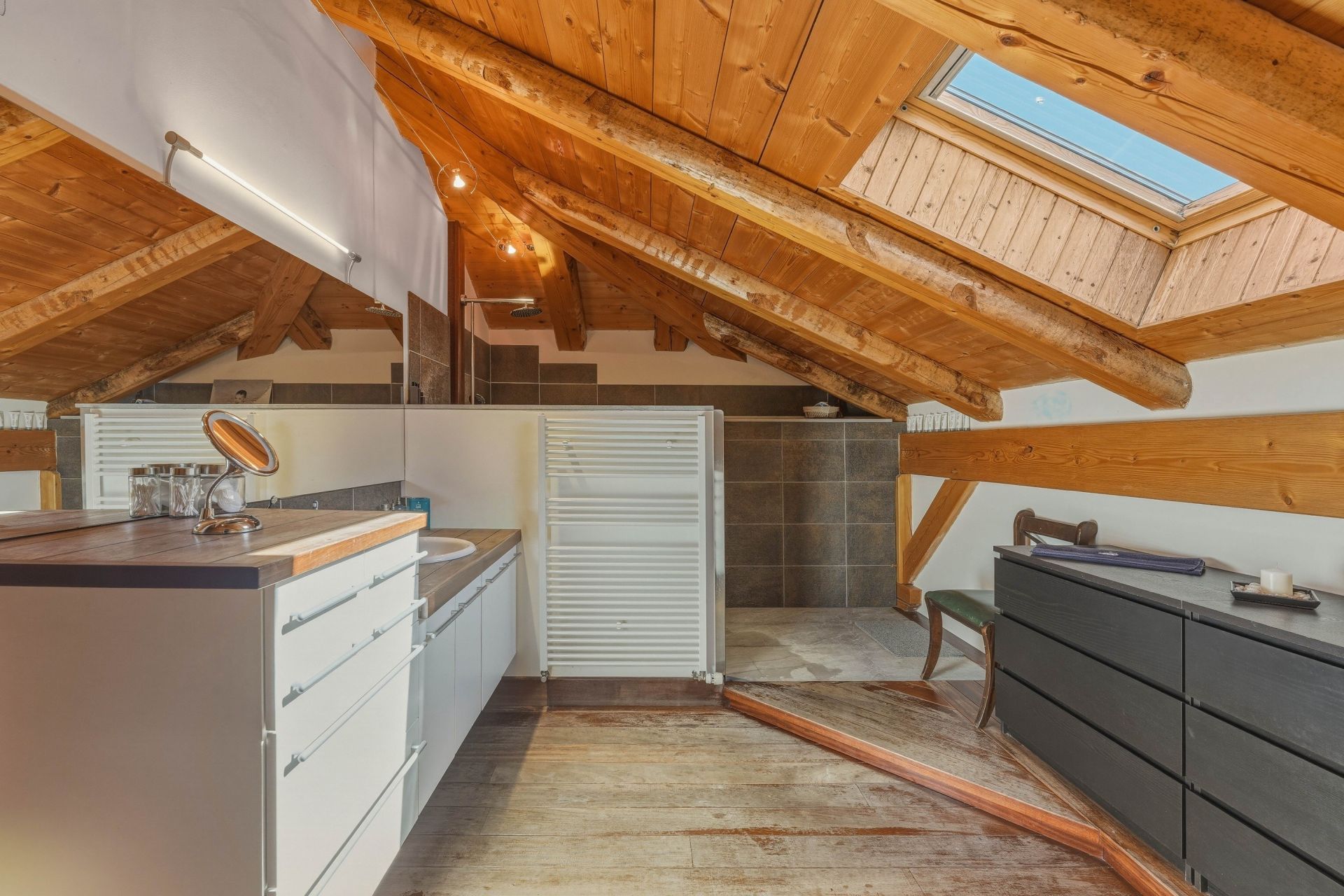 maison de luxe 8 Pièces en vente sur LES ROUSSES (39220)