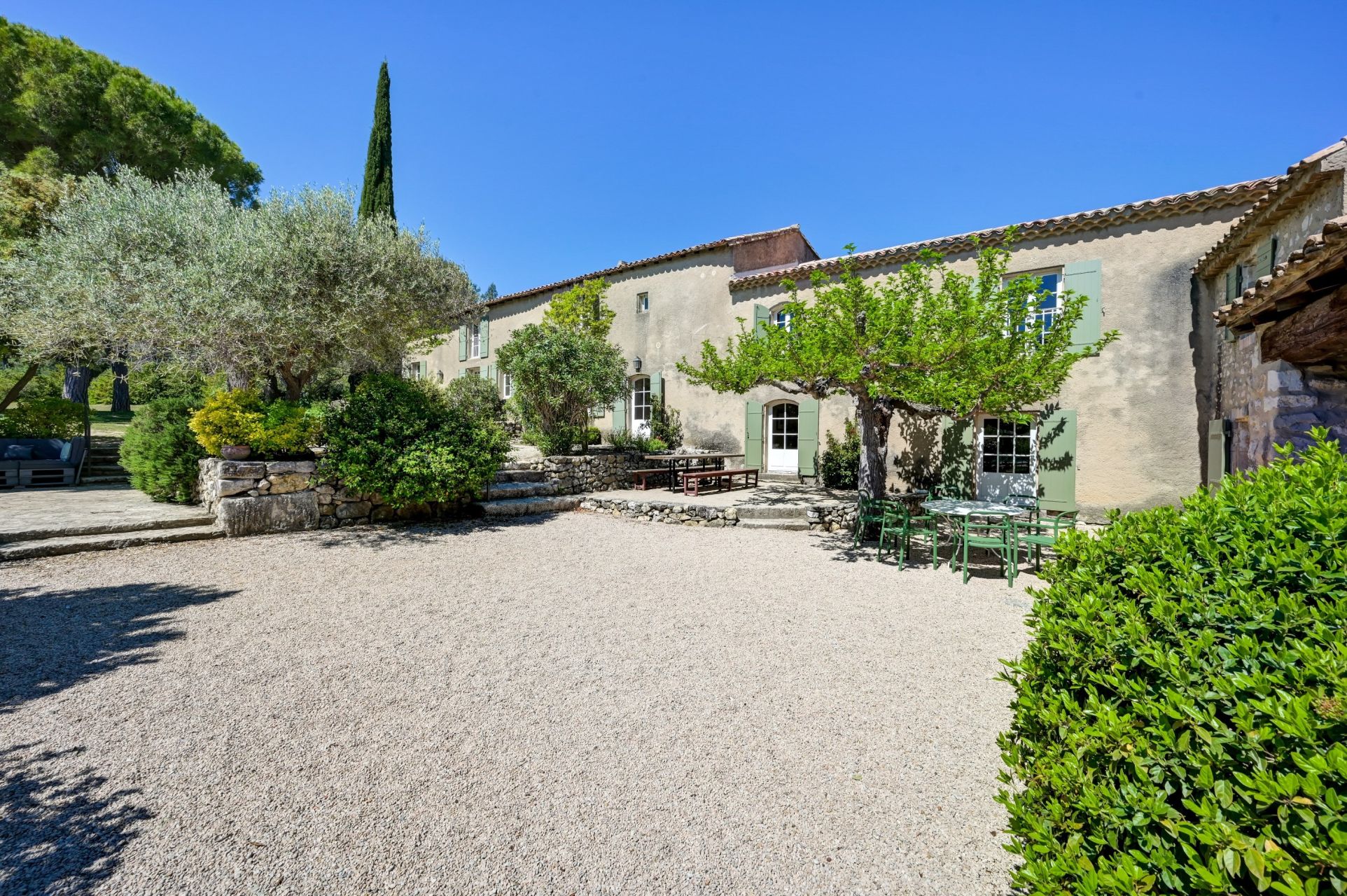mas 16 Rooms for sale on EYGALIERES (13810)