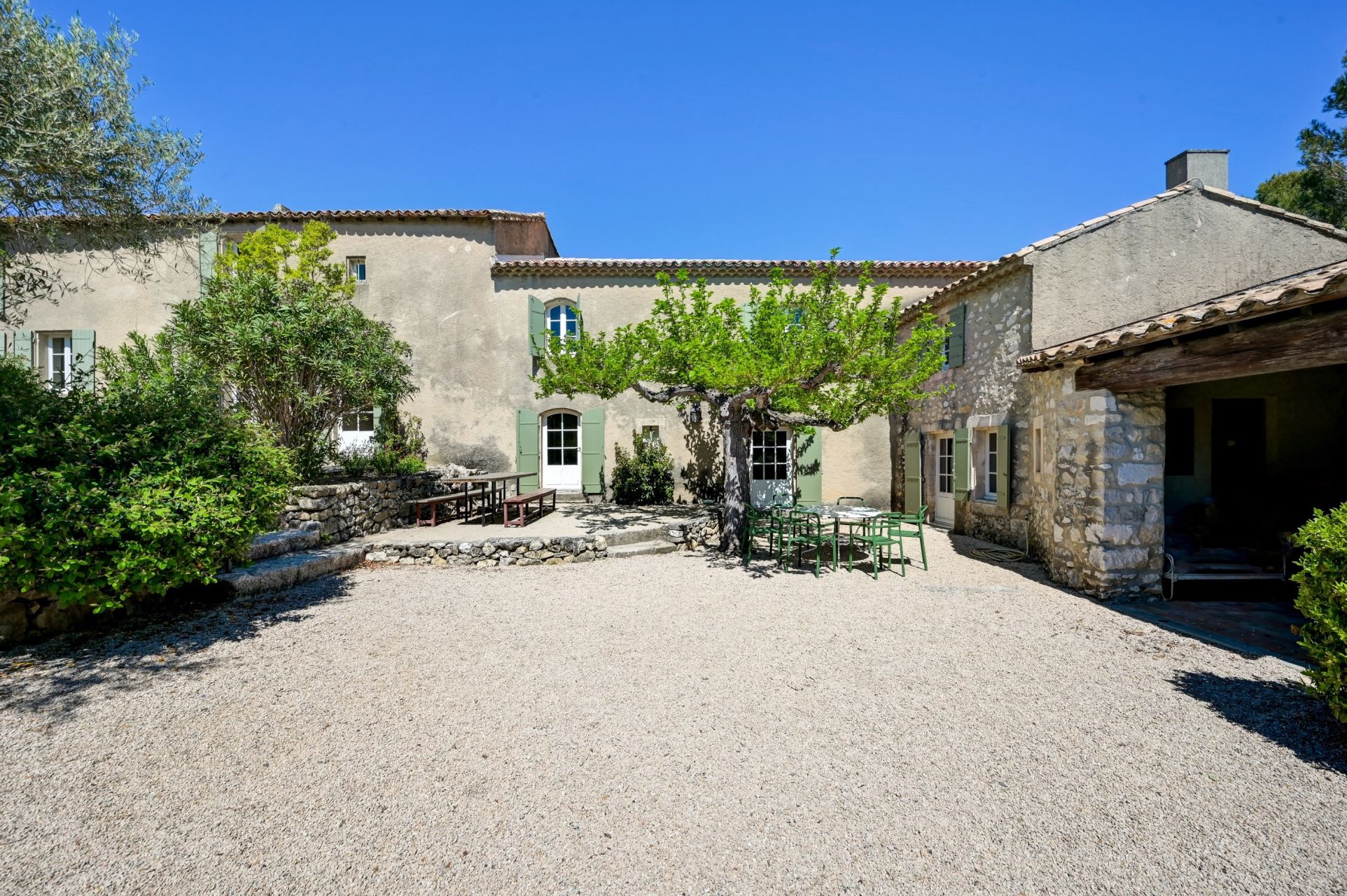 mas 16 Rooms for sale on EYGALIERES (13810)