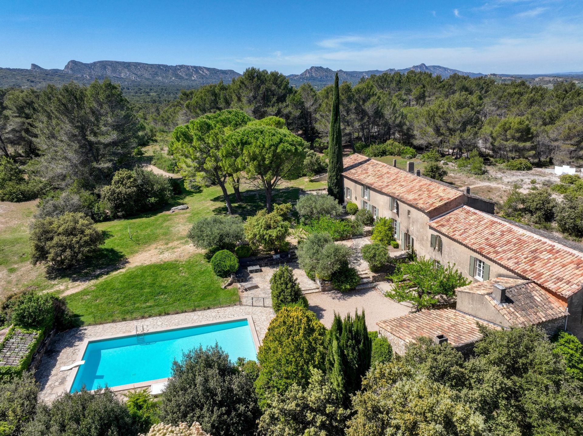 mas 16 Rooms for sale on EYGALIERES (13810)