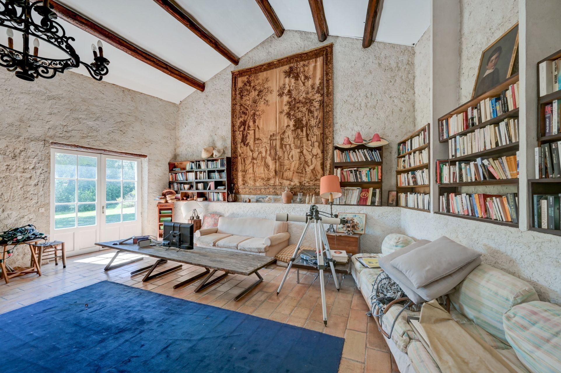 mas 16 Rooms for sale on EYGALIERES (13810)
