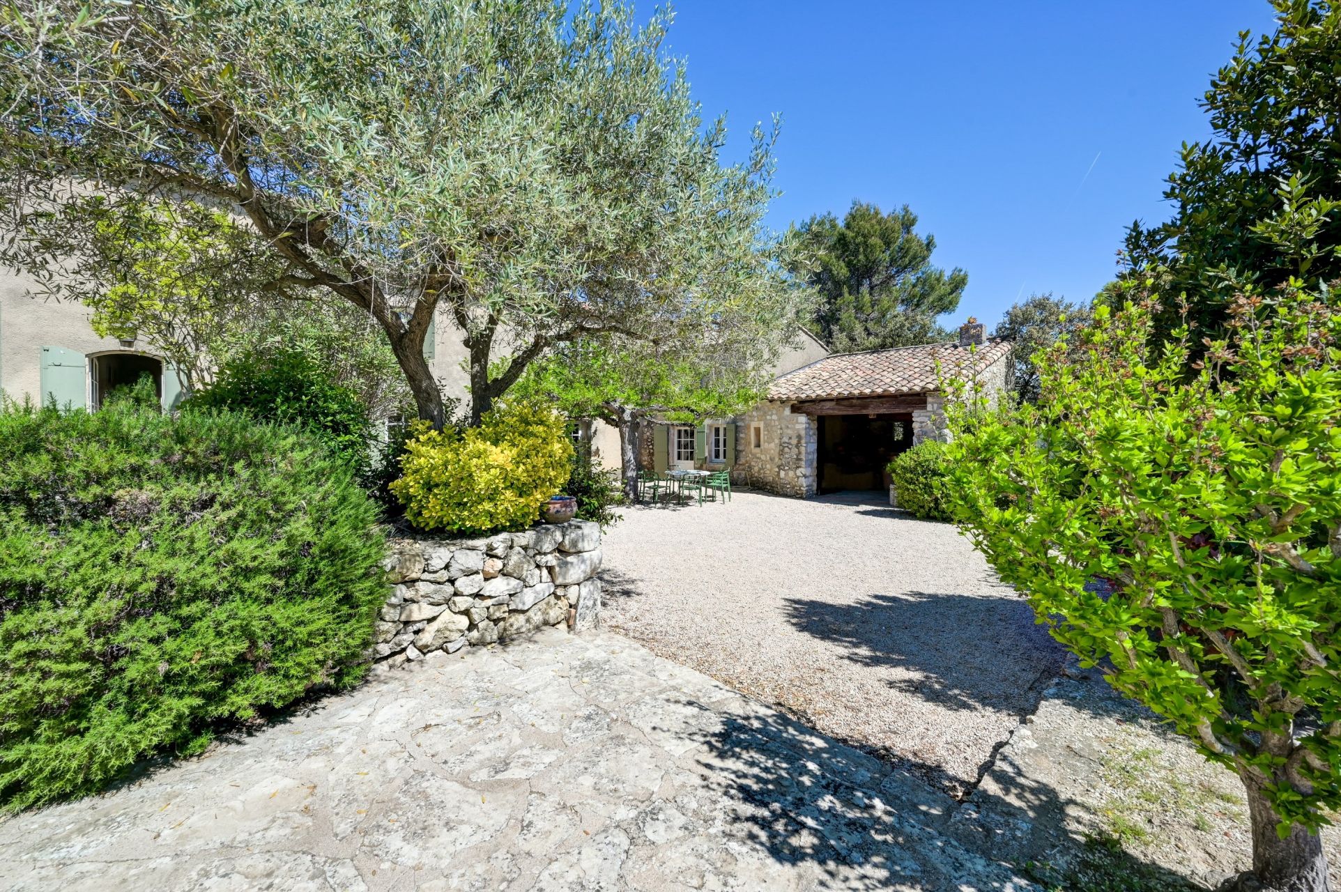 mas 16 Rooms for sale on EYGALIERES (13810)