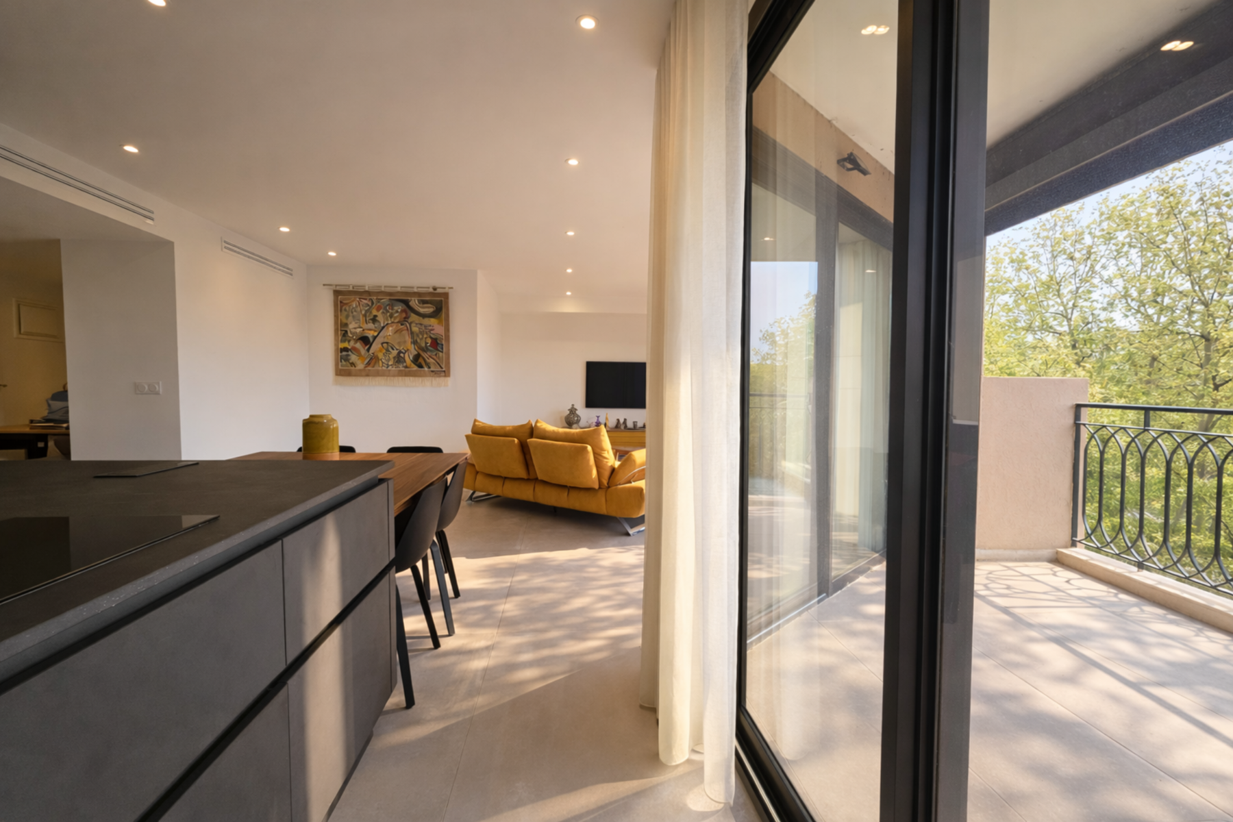 luxury apartment 4 Rooms for sale on PERPIGNAN (66000)