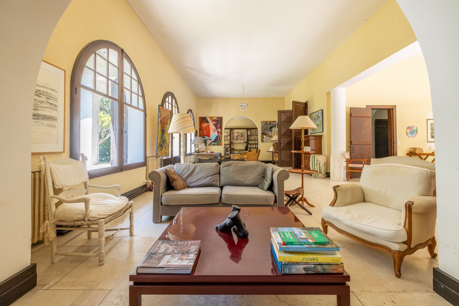 luxury house 8 Rooms for sale on PYLA SUR MER (33115)