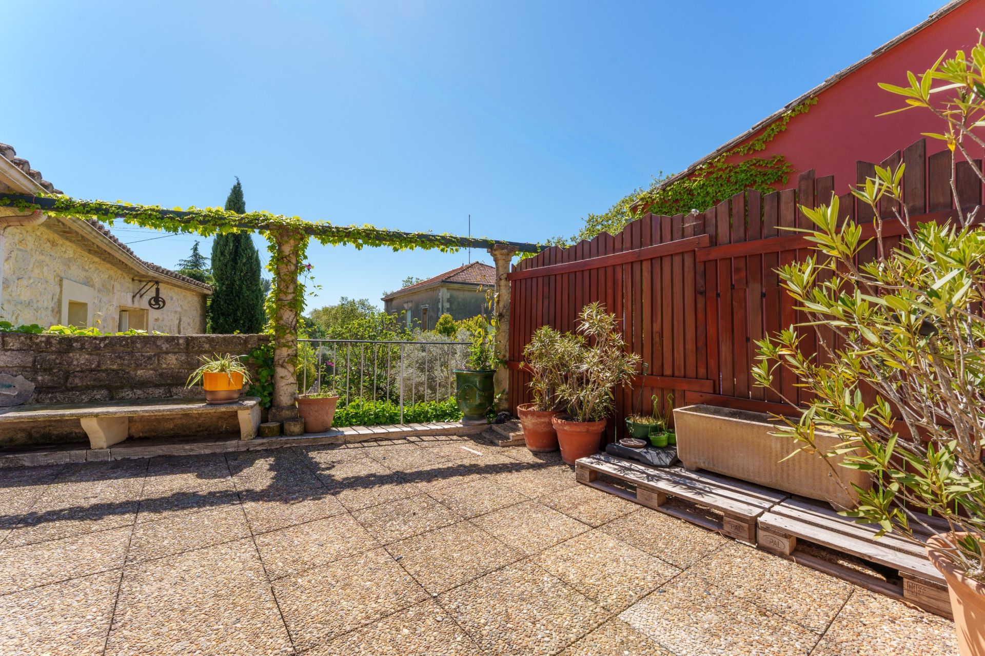 maison de luxe 10 Pièces en vente sur TEYRAN (34820)