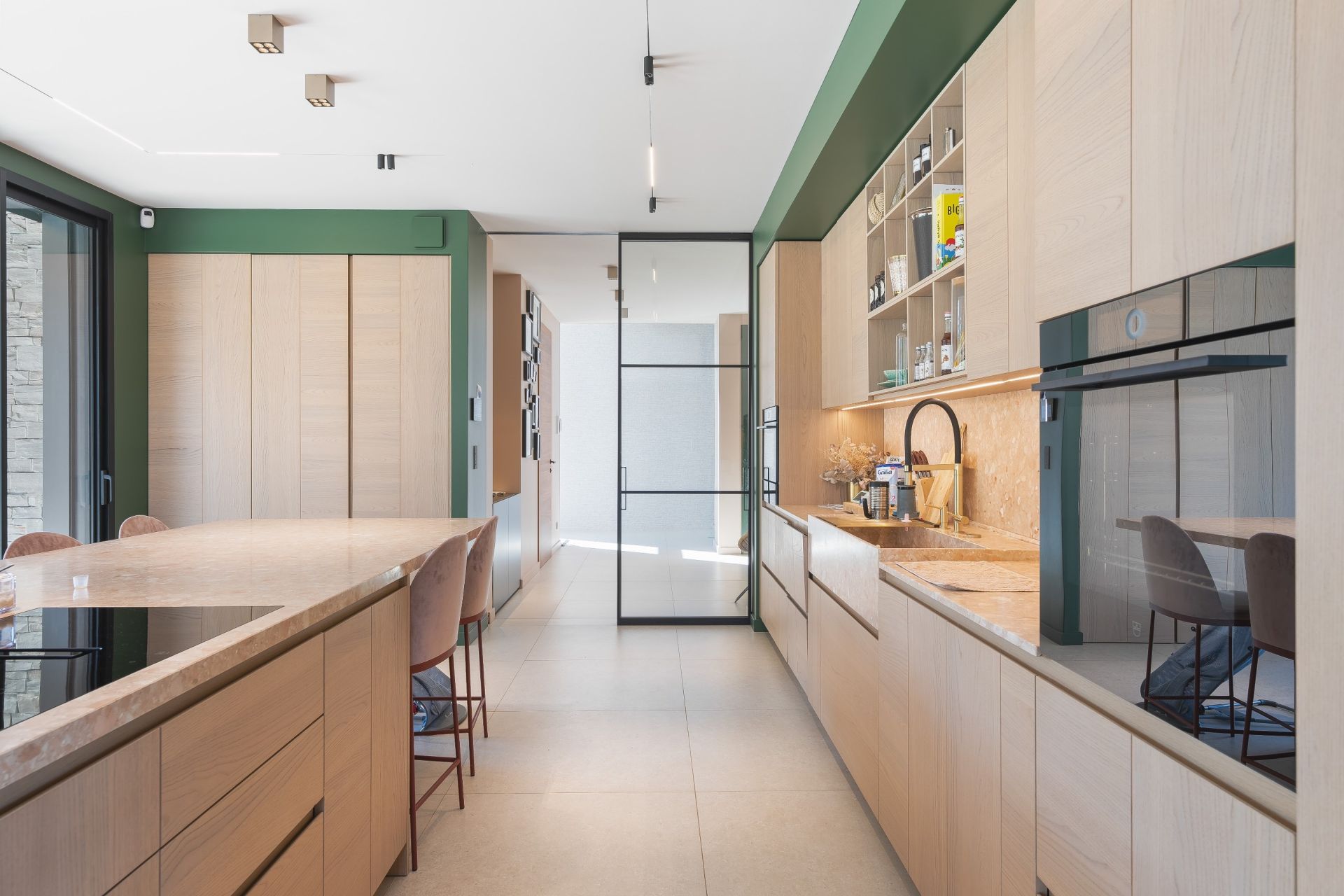 luxury house 8 Rooms for sale on VIRY (74580)
