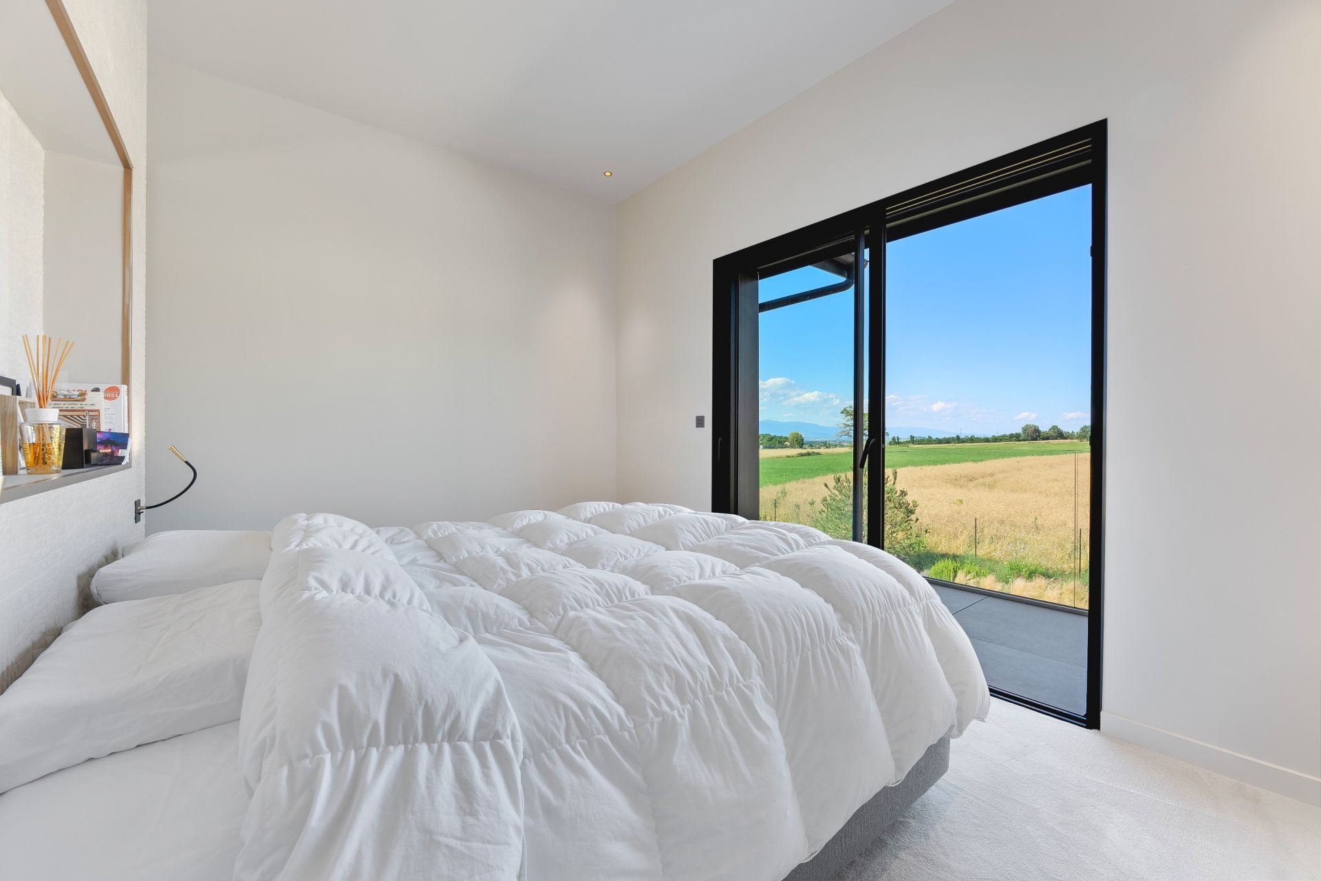 luxury house 8 Rooms for sale on VIRY (74580)