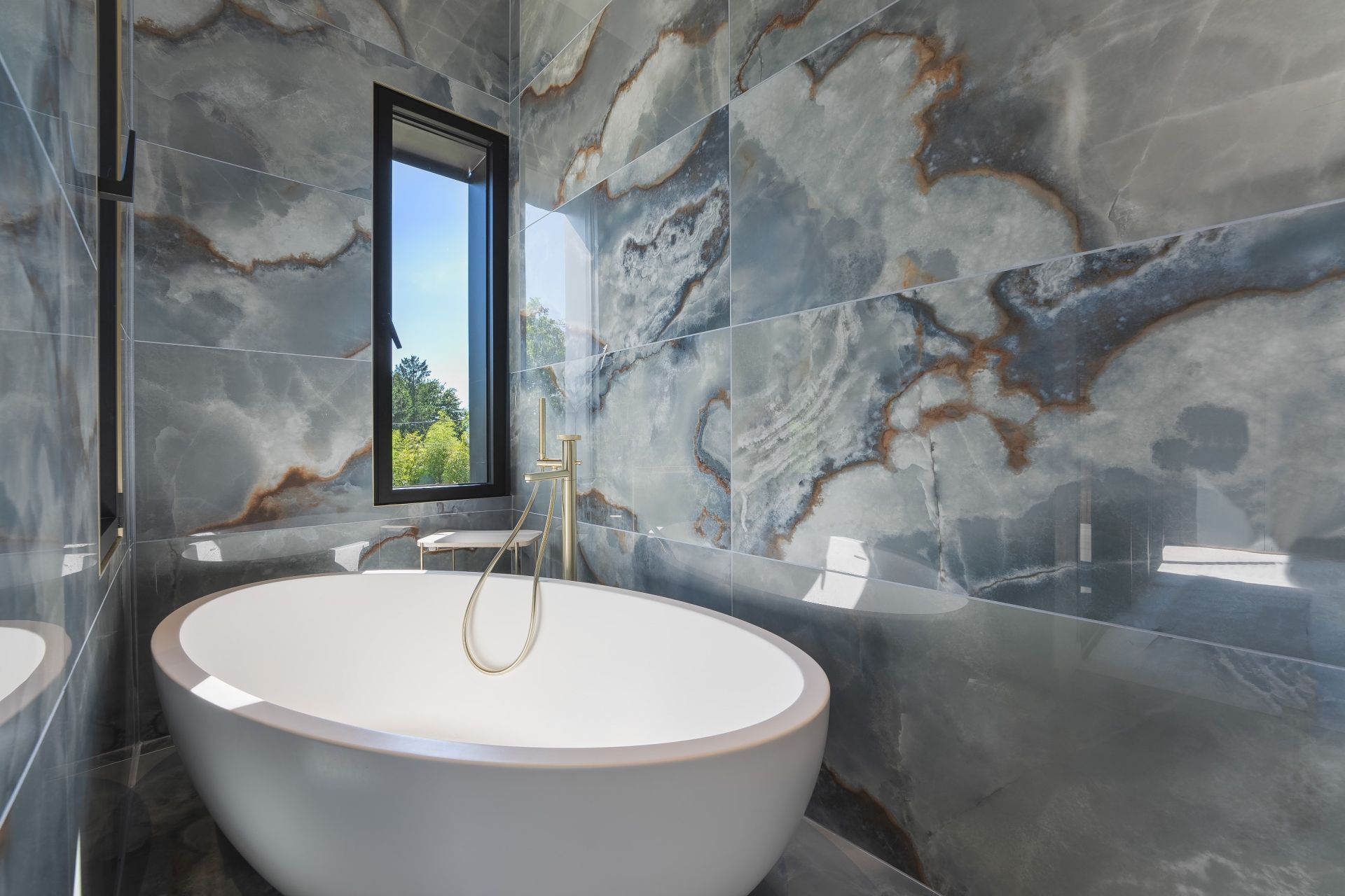 luxury house 8 Rooms for sale on VIRY (74580)
