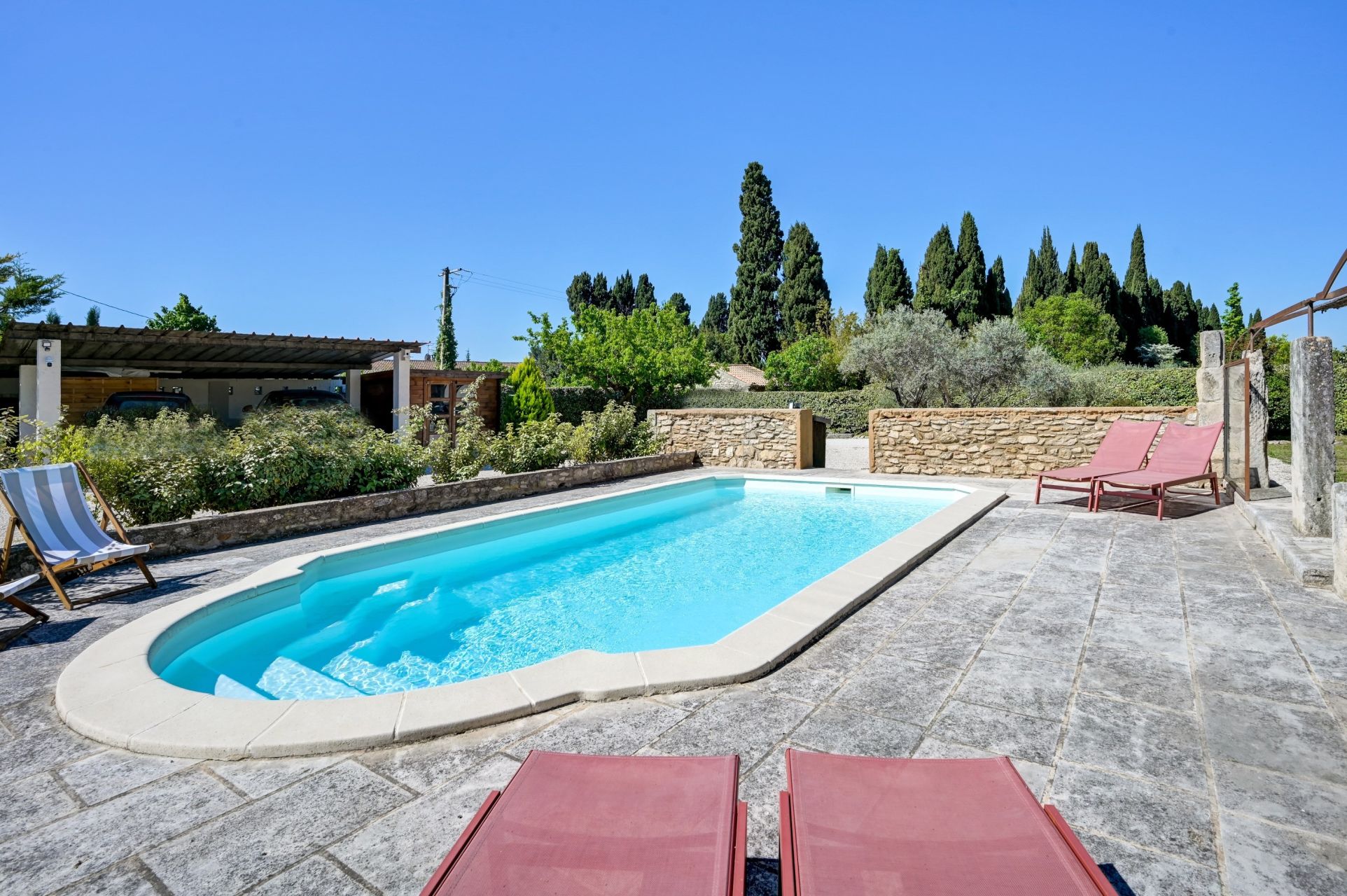 luxury house 5 Rooms for sale on ST REMY DE PROVENCE (13210)
