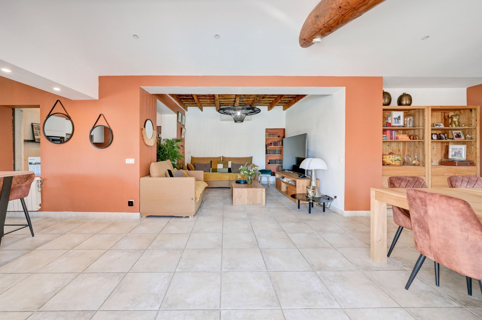 luxury house 5 Rooms for sale on ST REMY DE PROVENCE (13210)