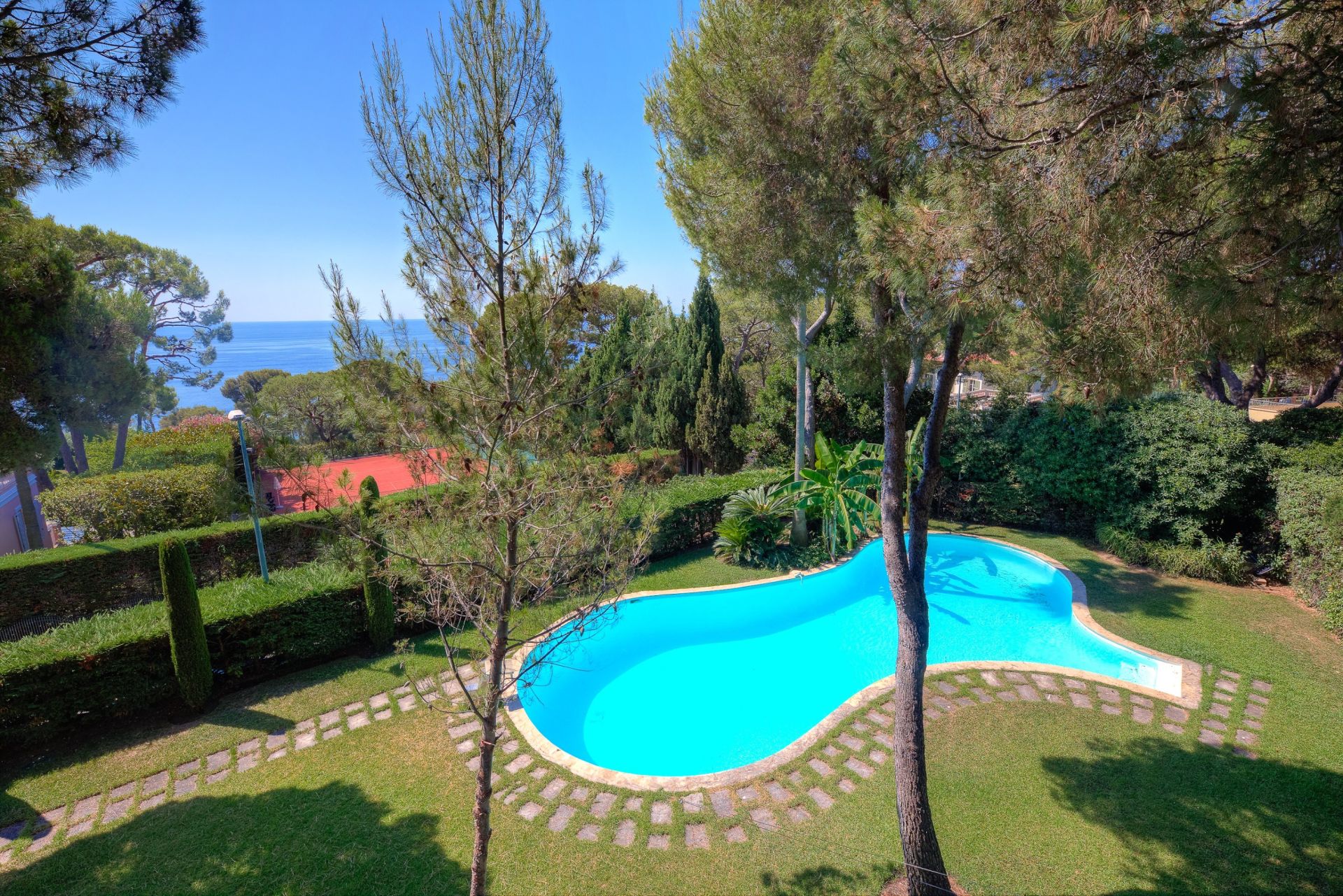 maison contemporaine 7 Pièces en vente sur ST JEAN CAP FERRAT (06230)