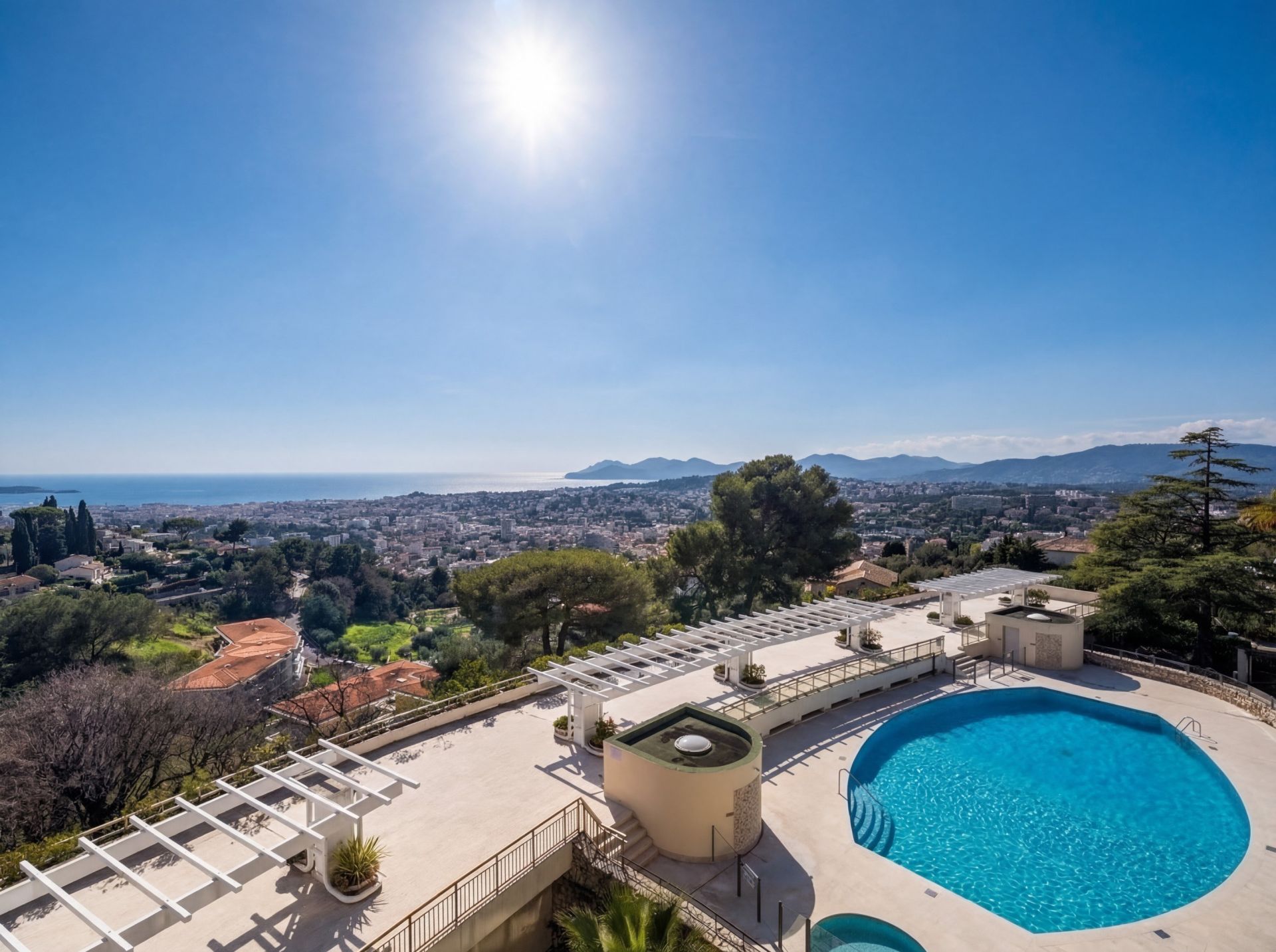 appartement de luxe 2 Pièces en vente sur LE CANNET (06110)
