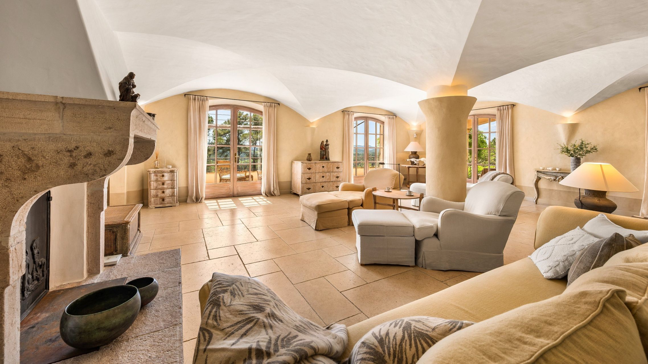 bastide 6 Pièces en vente sur ENTRECASTEAUX (83570)