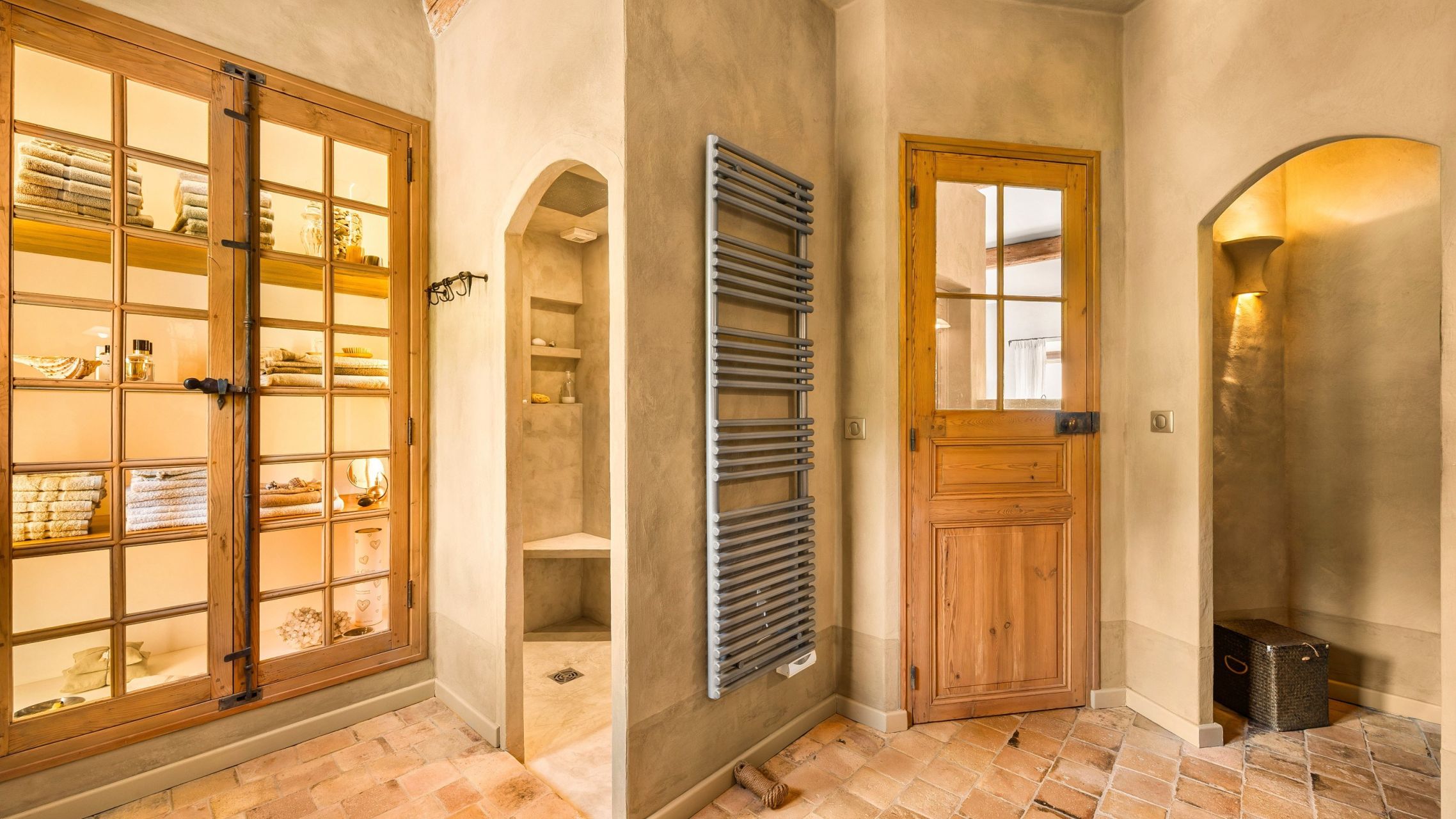 bastide 6 Rooms for sale on ENTRECASTEAUX (83570)