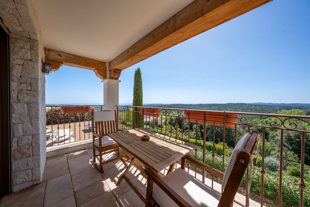 luxury villa 7 Rooms for sale on ROQUEFORT LES PINS (06330)