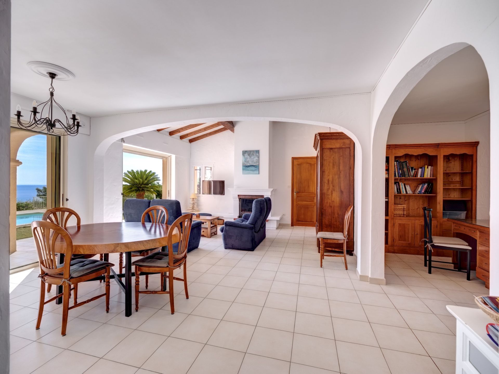 villa de luxe 5 Pièces en vente sur LES ISSAMBRES (83380)