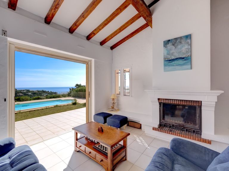 villa de luxe 5 Pièces en vente sur LES ISSAMBRES (83380)