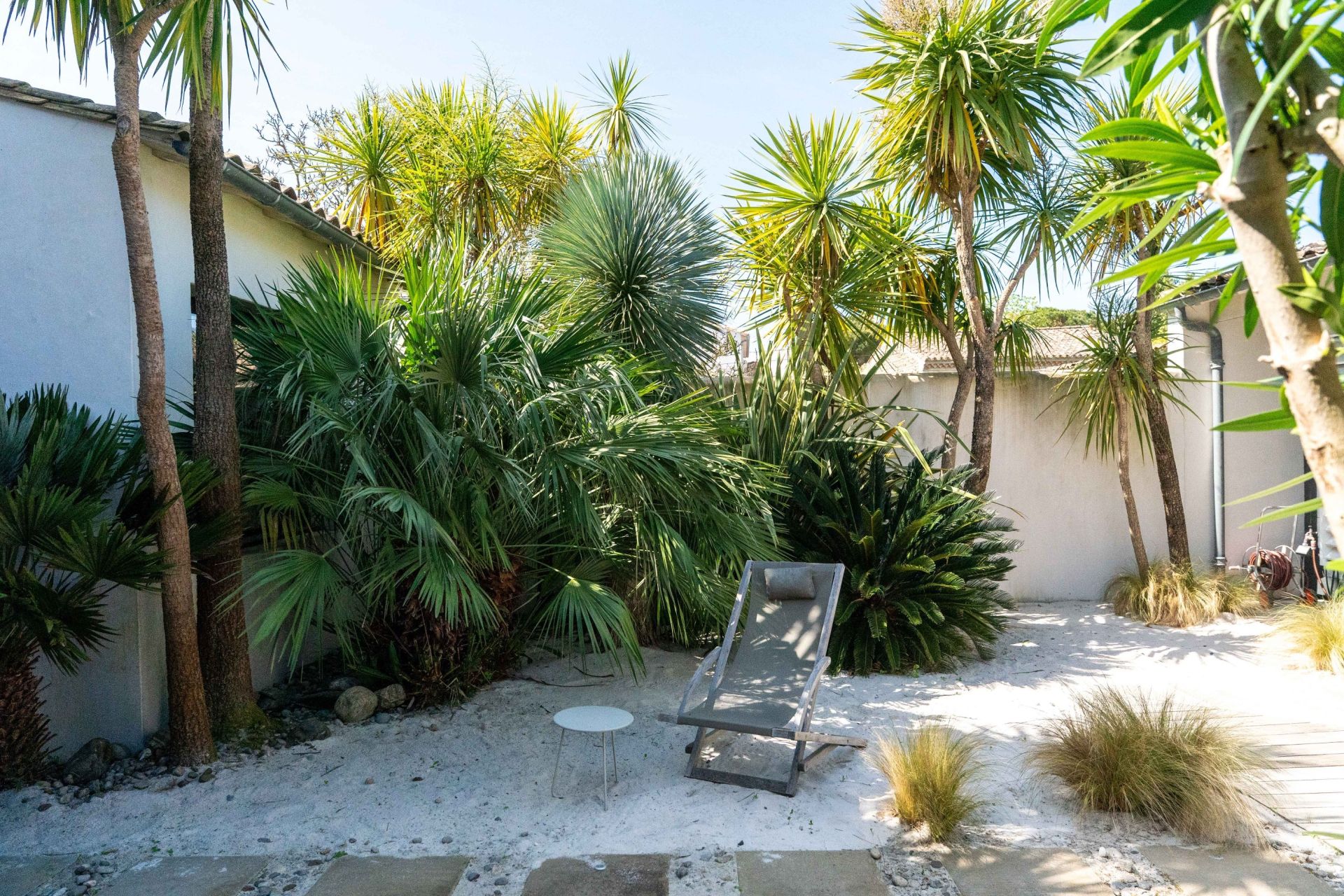 luxury house 5 Rooms for sale on LES PORTES EN RE (17880)