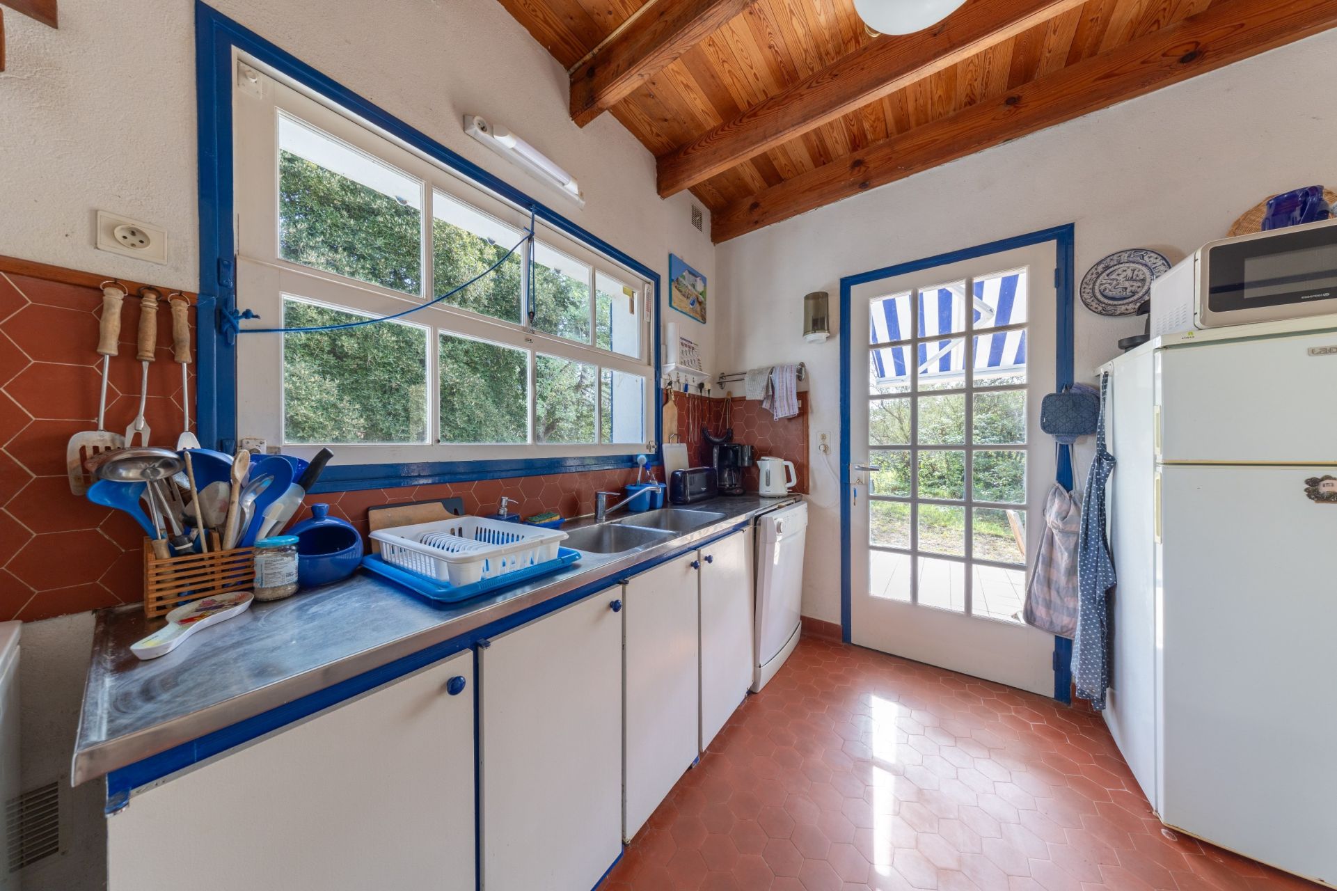 luxury house 6 Rooms for sale on L ILE D YEU (85350)