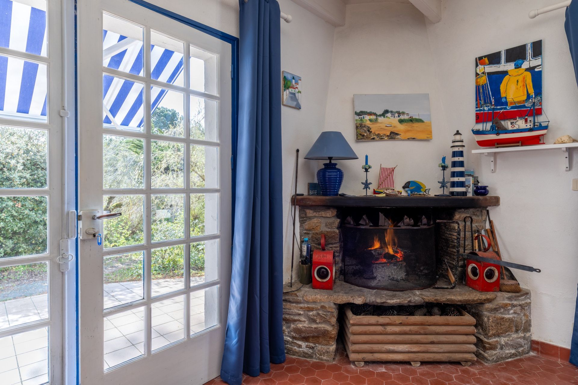 luxury house 6 Rooms for sale on L ILE D YEU (85350)