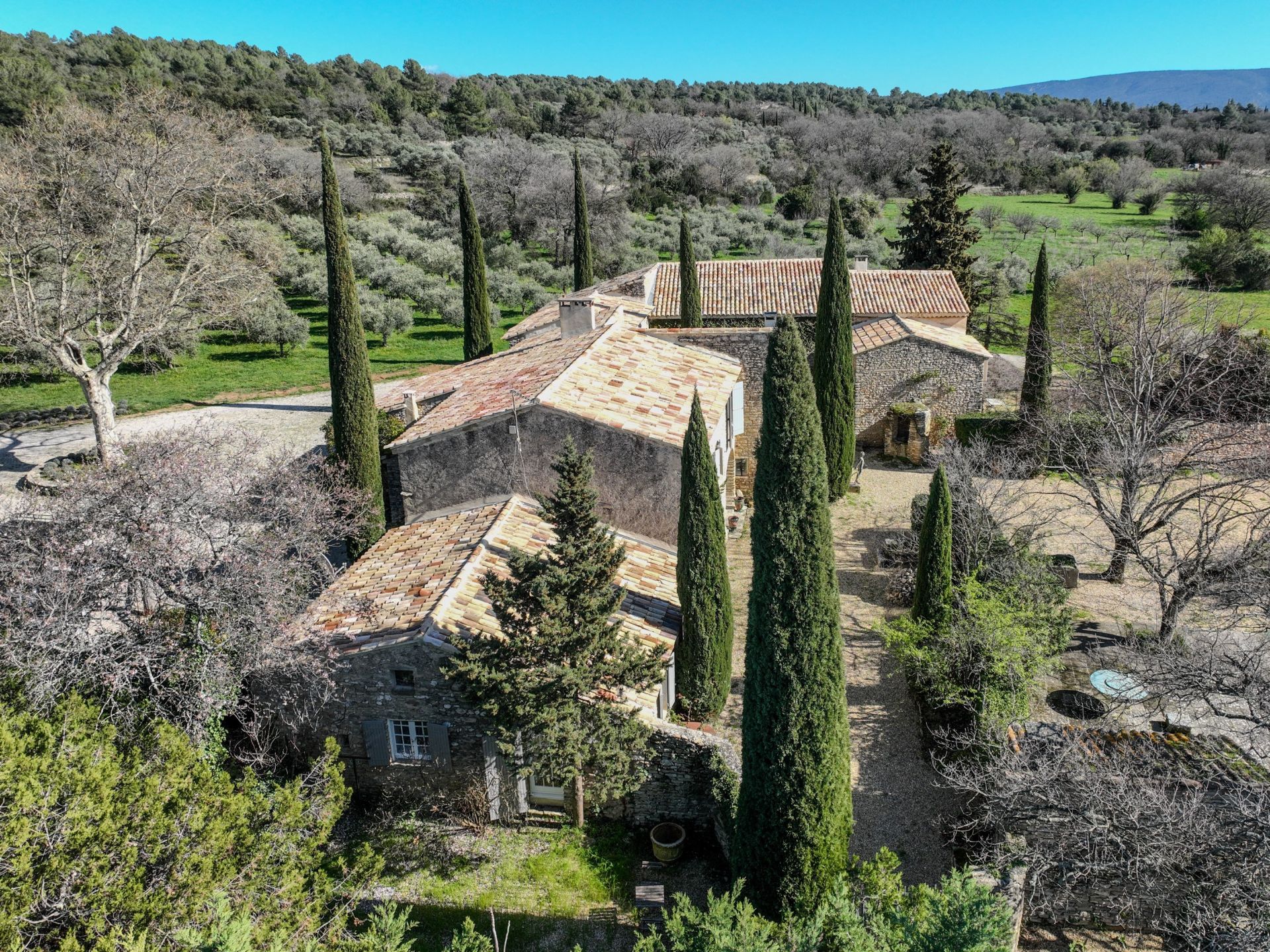 maison de luxe 15 Pièces en vente sur GORDES (84220)