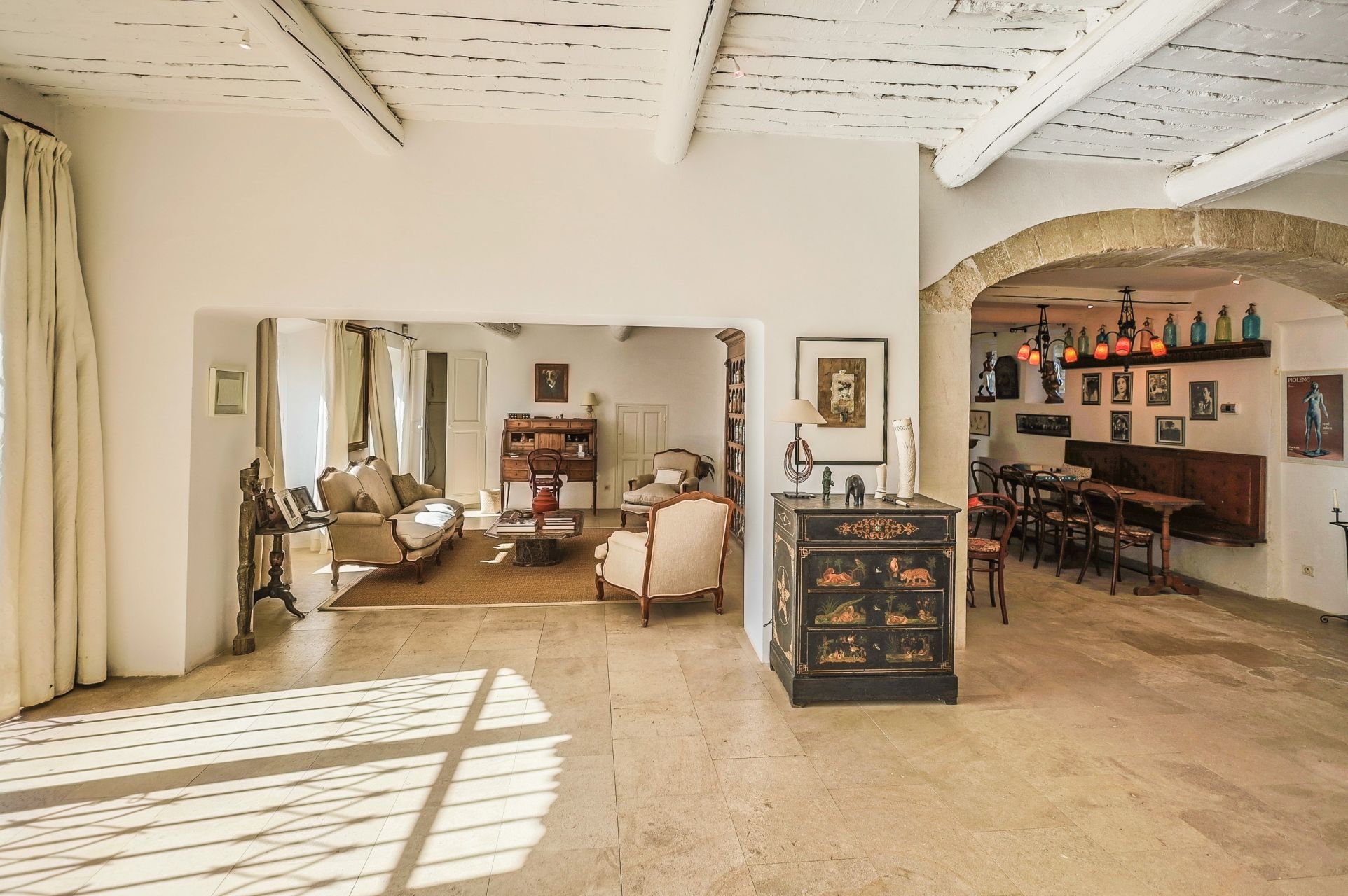 maison de luxe 15 Pièces en vente sur GORDES (84220)