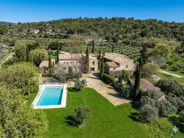 Vente Maison de luxe Gordes 15&nbsp;Pièces 625&nbsp;m²