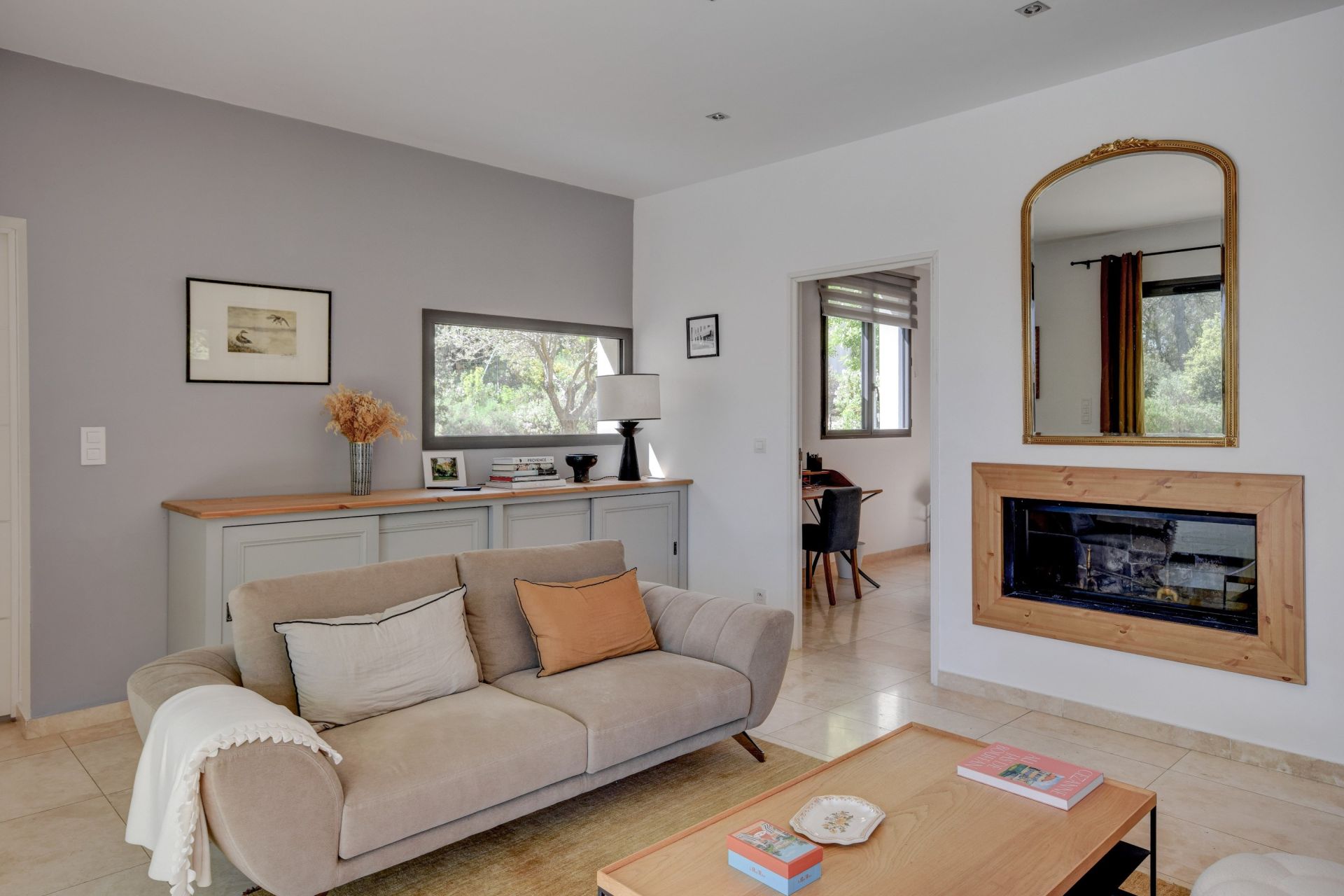 luxury house 8 Rooms for sale on AIX EN PROVENCE (13100)