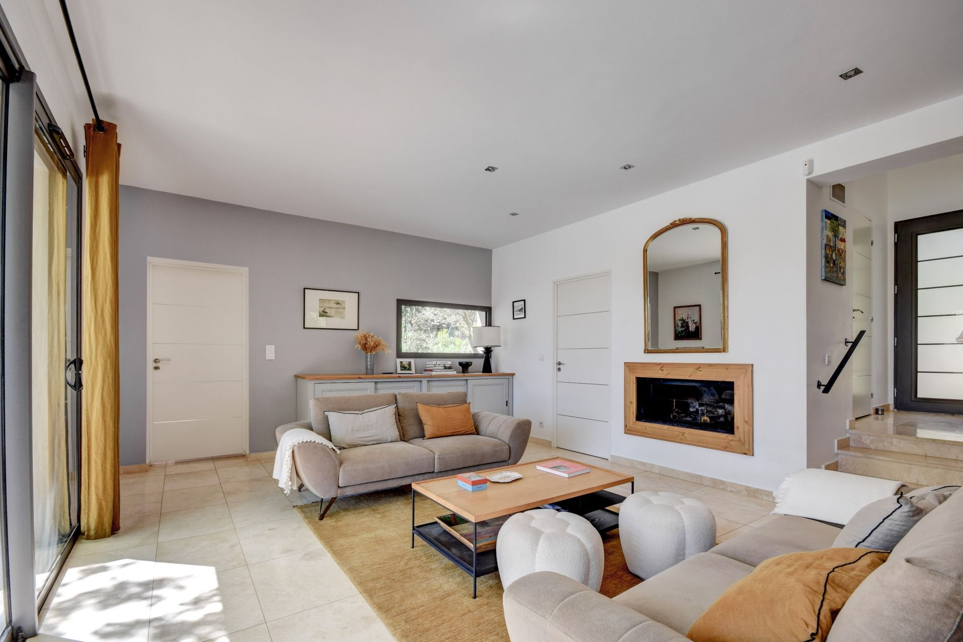 luxury house 8 Rooms for sale on AIX EN PROVENCE (13100)
