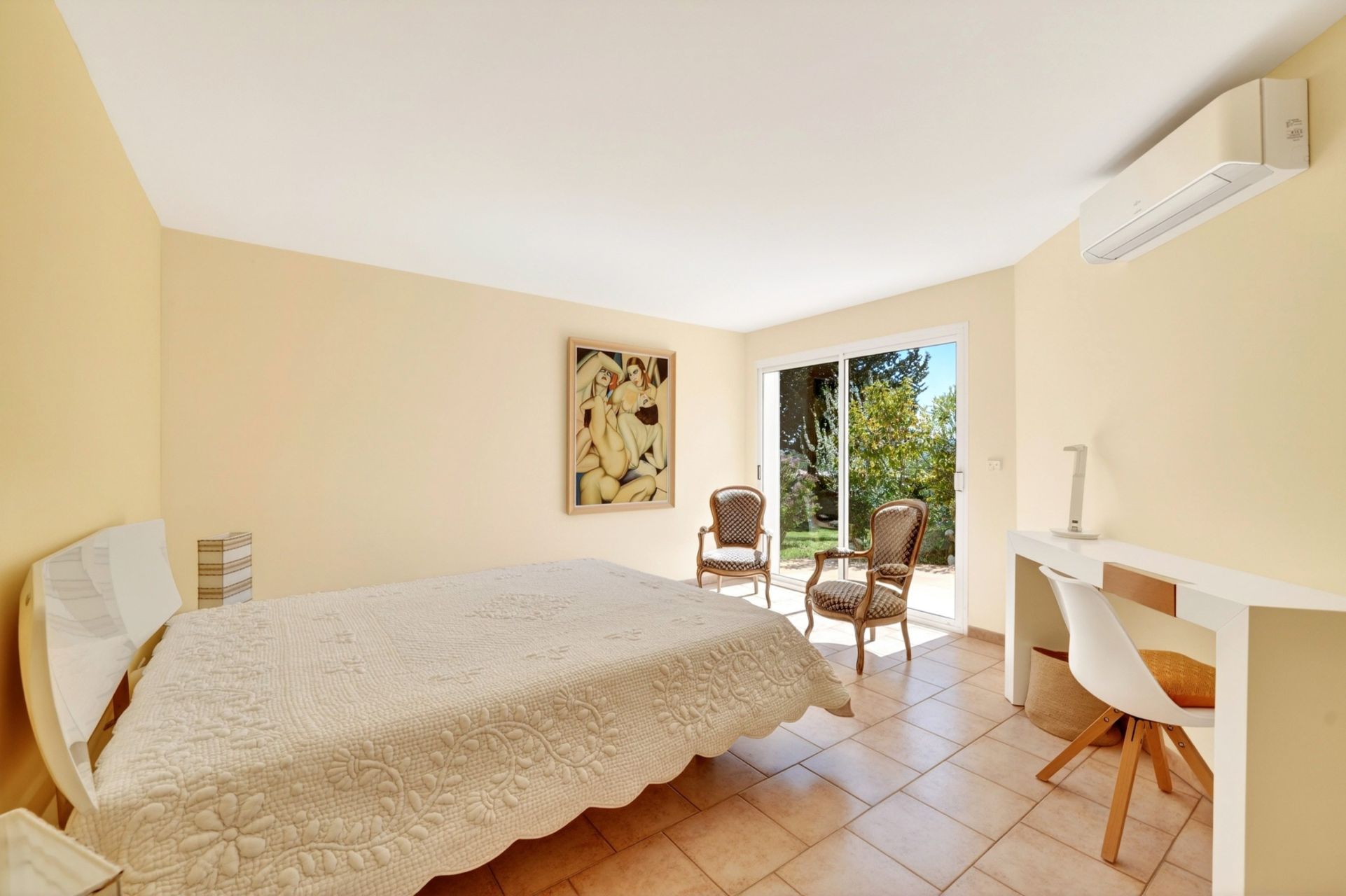 luxury house 8 Rooms for sale on LA ROQUEBRUSSANNE (83136)
