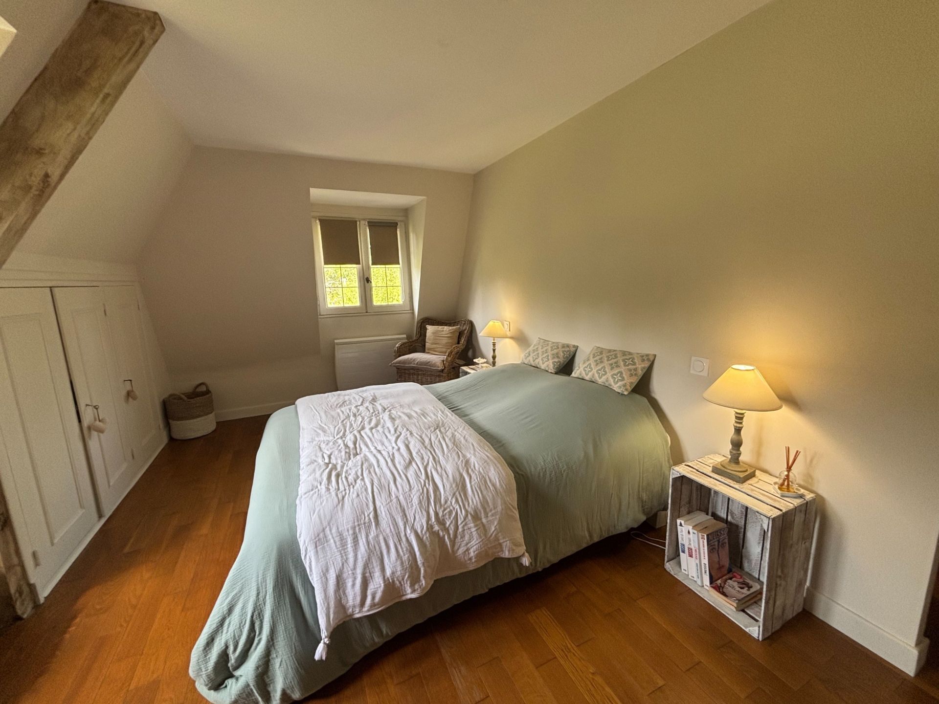 luxury house 8 Rooms for sale on GLANVILLE (14950)