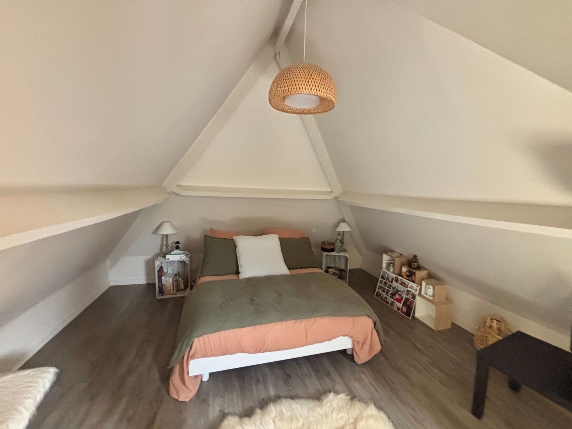 luxury house 8 Rooms for sale on GLANVILLE (14950)