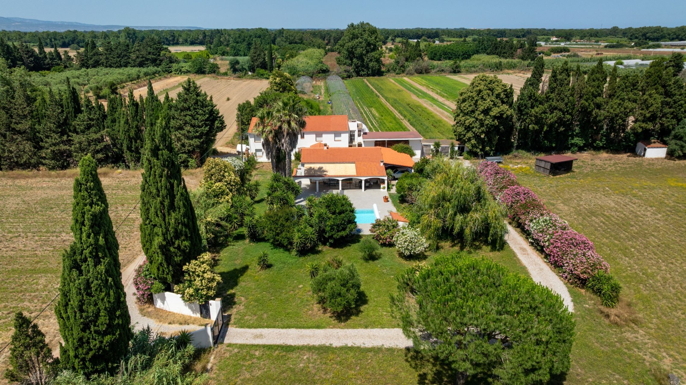 luxury house 6 Rooms for sale on PERPIGNAN (66000)