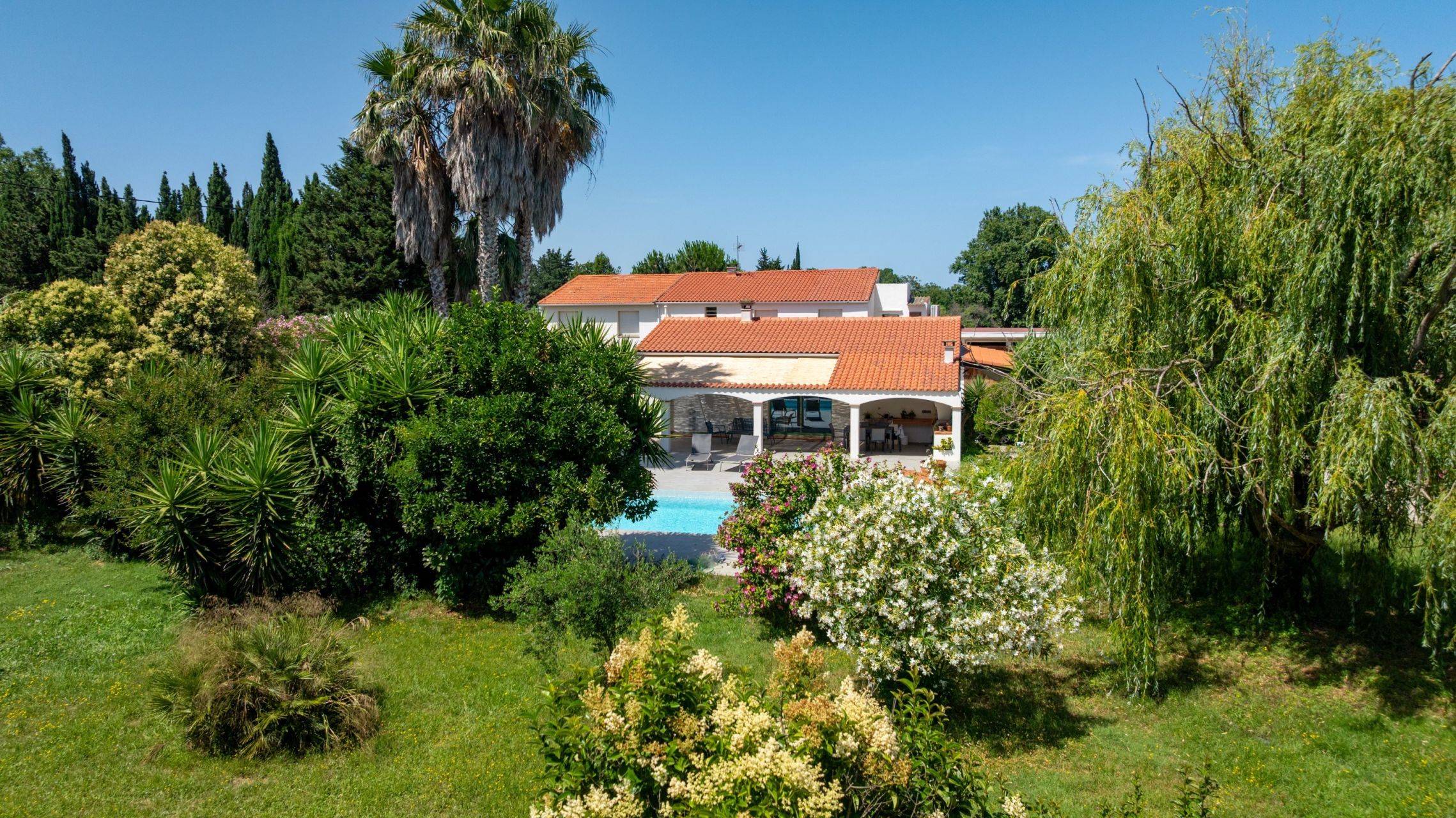 luxury house 6 Rooms for sale on PERPIGNAN (66000)