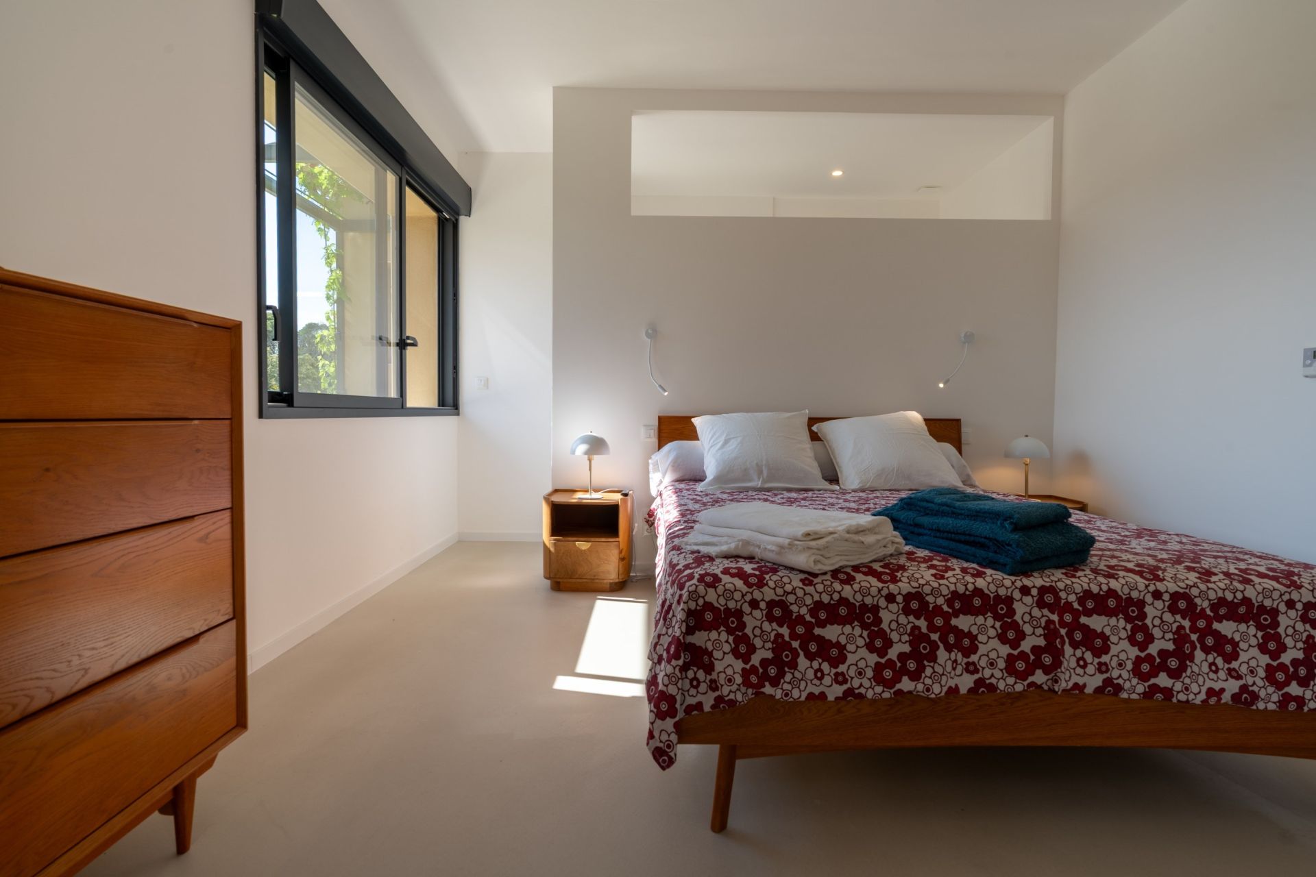 luxury house 10 Rooms for sale on PEYRIAC DE MER (11440)