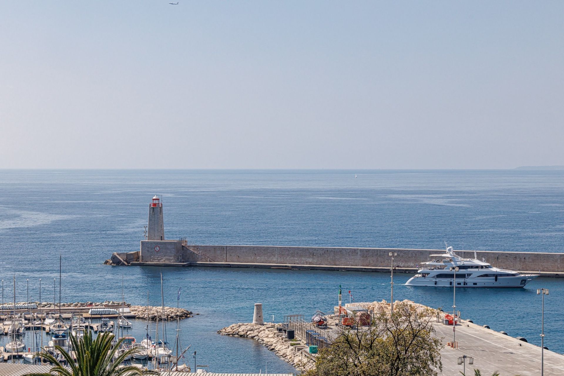 luxury apartment 3 Rooms for sale on NICE (06300)