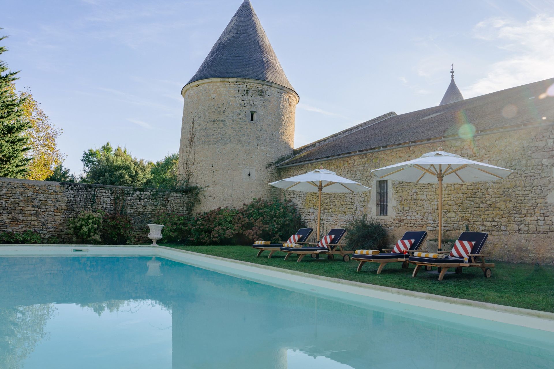 château 80 Pièces en vente sur CURZAY SUR VONNE (86600)