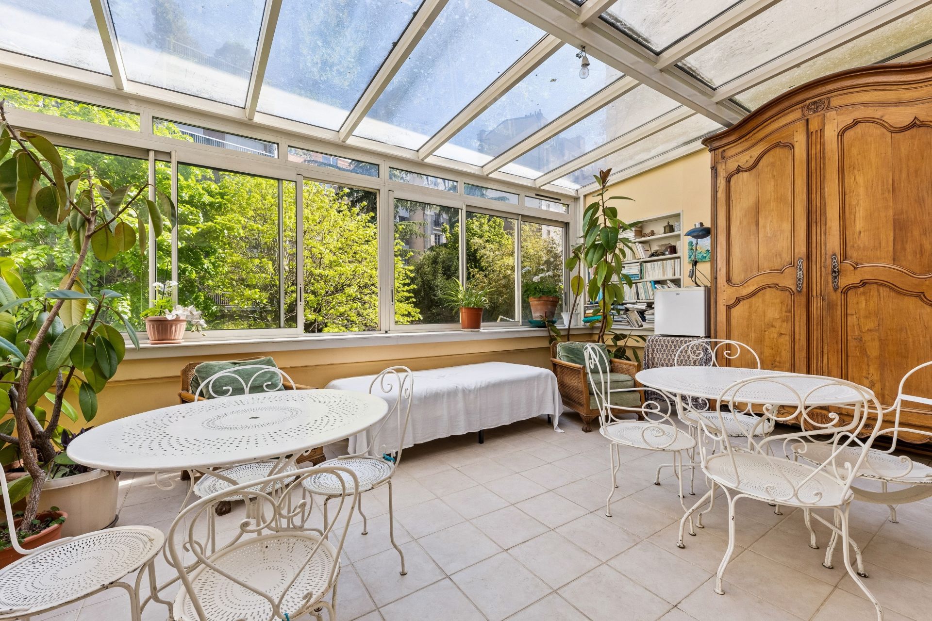 maison de ville 12 Pièces en vente sur PARIS (75015)