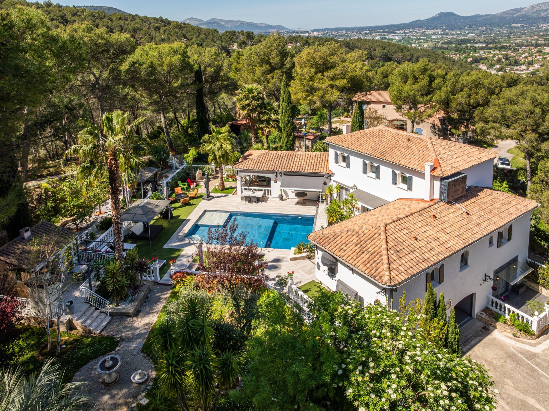 maison de luxe 7 Pièces en vente sur GEMENOS (13420)