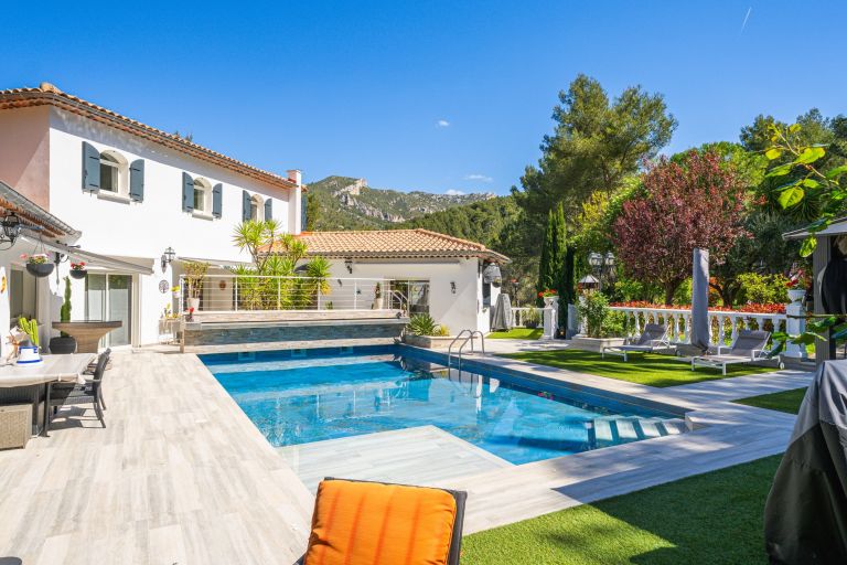 maison de luxe 7 Pièces en vente sur GEMENOS (13420)