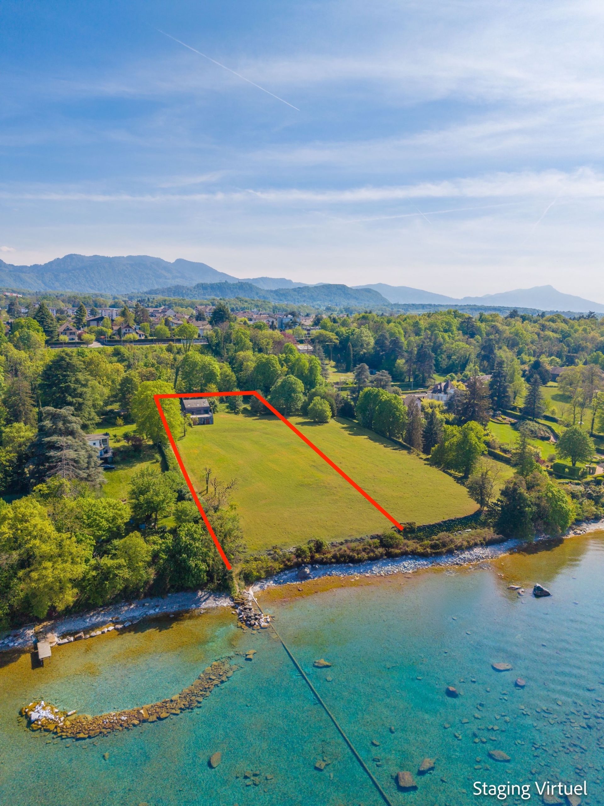 luxury house 8 Rooms for sale on THONON LES BAINS (74200)